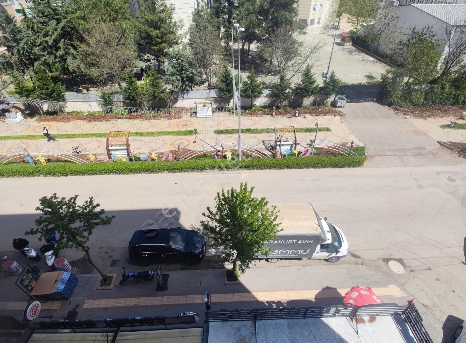 Pusula Emlak'tan Köşe Başı Ön Cephe Arakat Eşyalı 2+1 Stüdyo - Görsel 15
