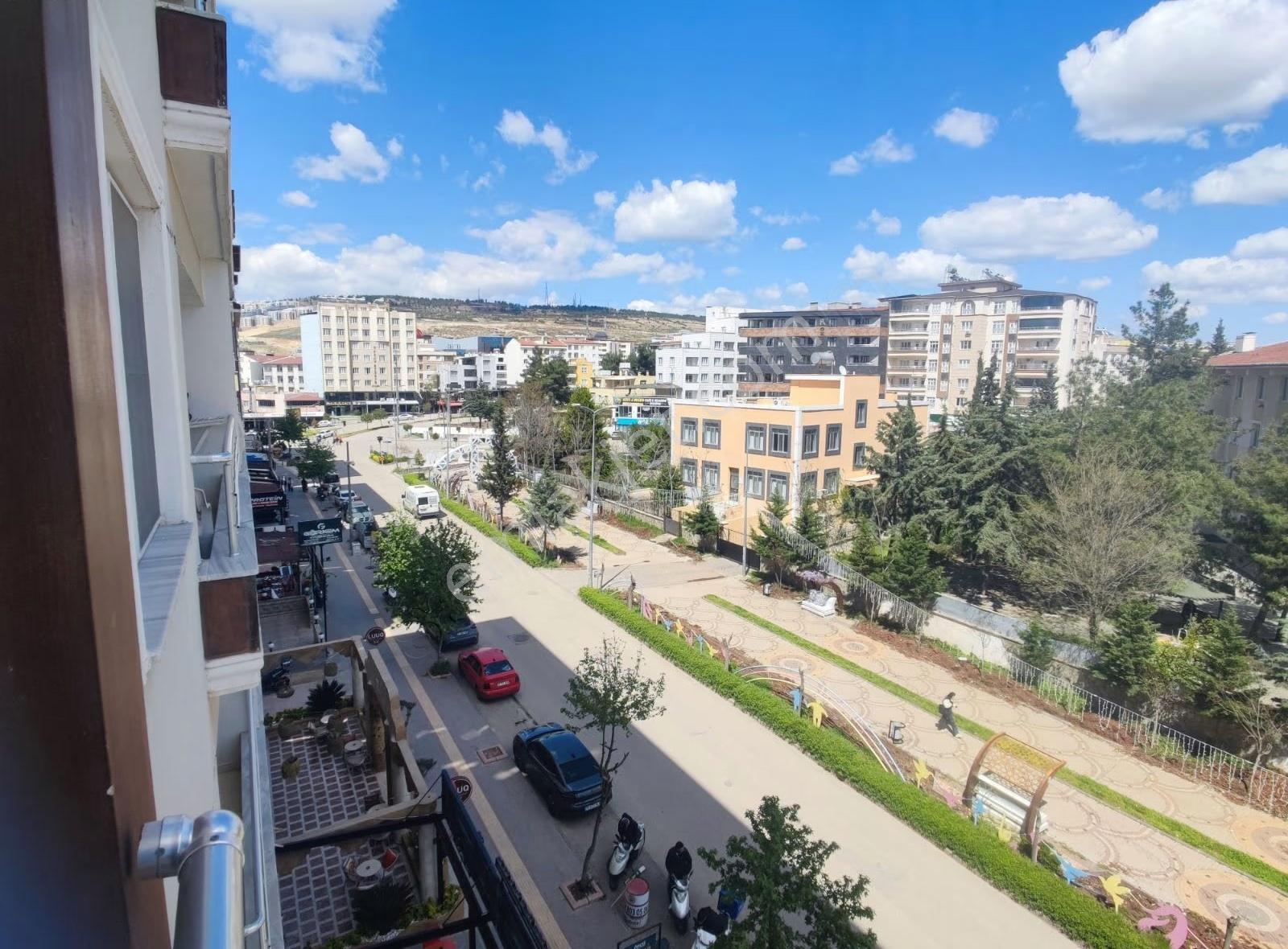 Pusula Emlak'tan Köşe Başı Ön Cephe Arakat Eşyalı 2+1 Stüdyo - Görsel 11