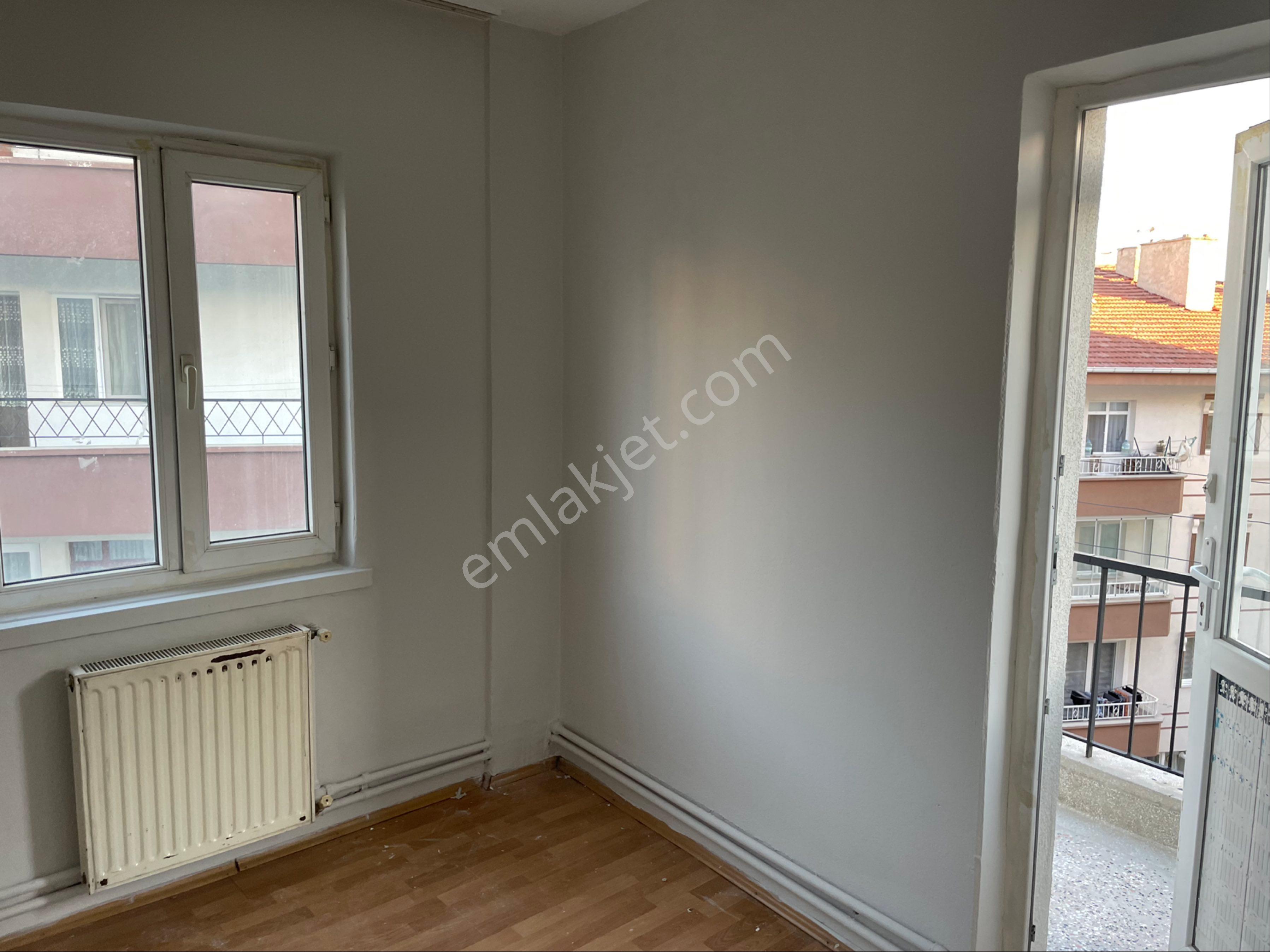 Sahibinden 2+1 Kiralık Daire 343.sokak 2.katda Caddeye Yakın - Görsel 15