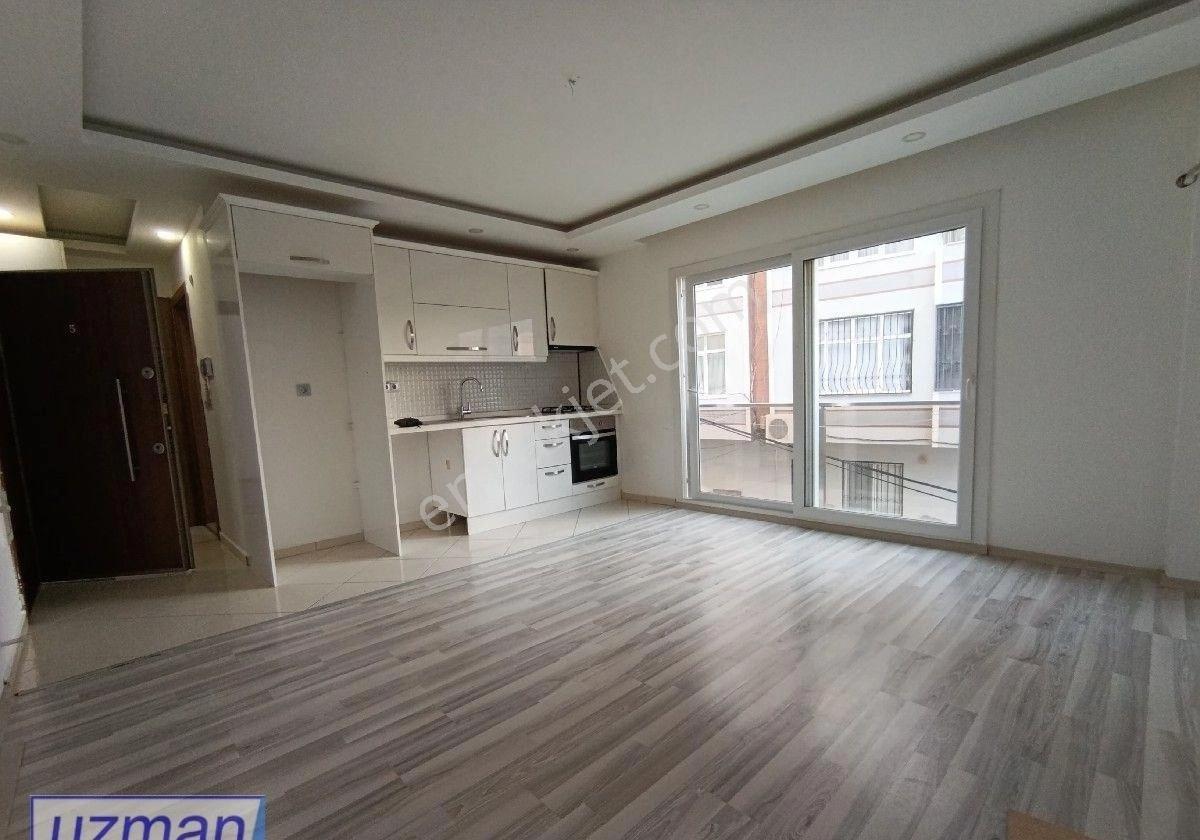 Kuşadası Değirmendere'de Havuzlu Site İçerisinde Merkezi Lokasyon'da 1+1 Kiralık Daire - Görsel 11