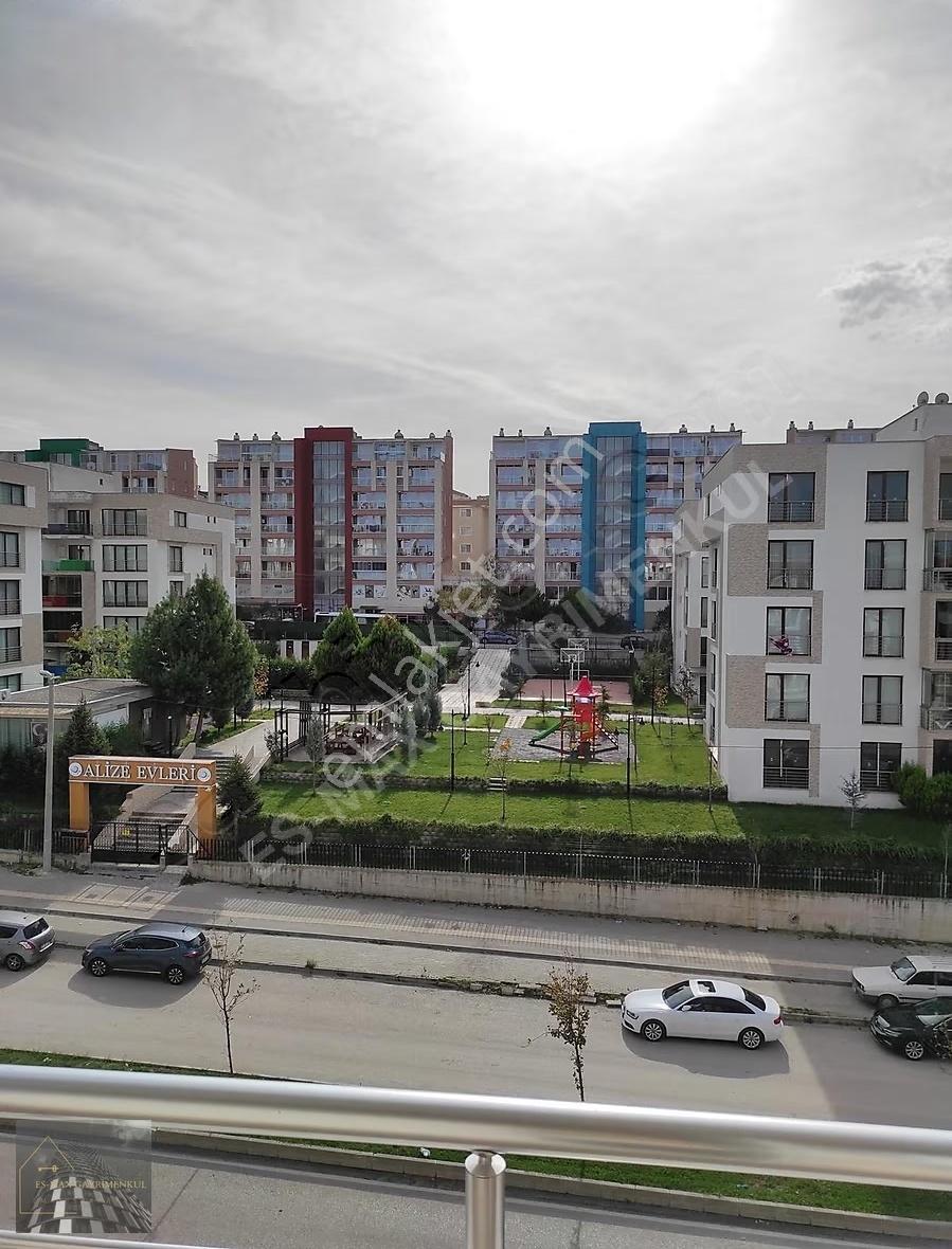 Nilüfer'de Eşyalı Kiralık 2+1 Daire - Konforlu Yaşam Alanı - Görsel 18