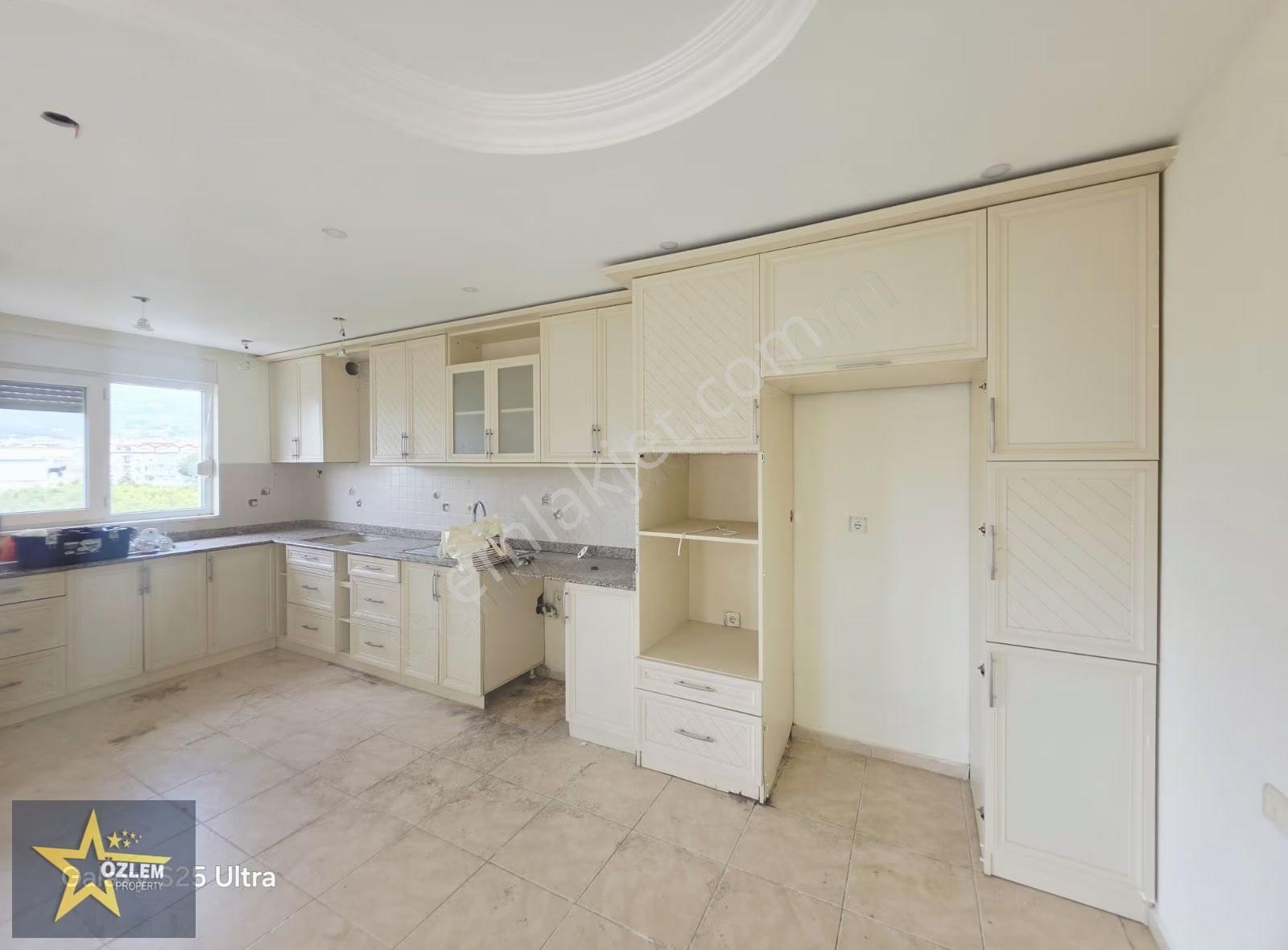 Oba' Da 2+1 Boş Kiralık Daire 130 M² Denize 200 Metre - Görsel 16