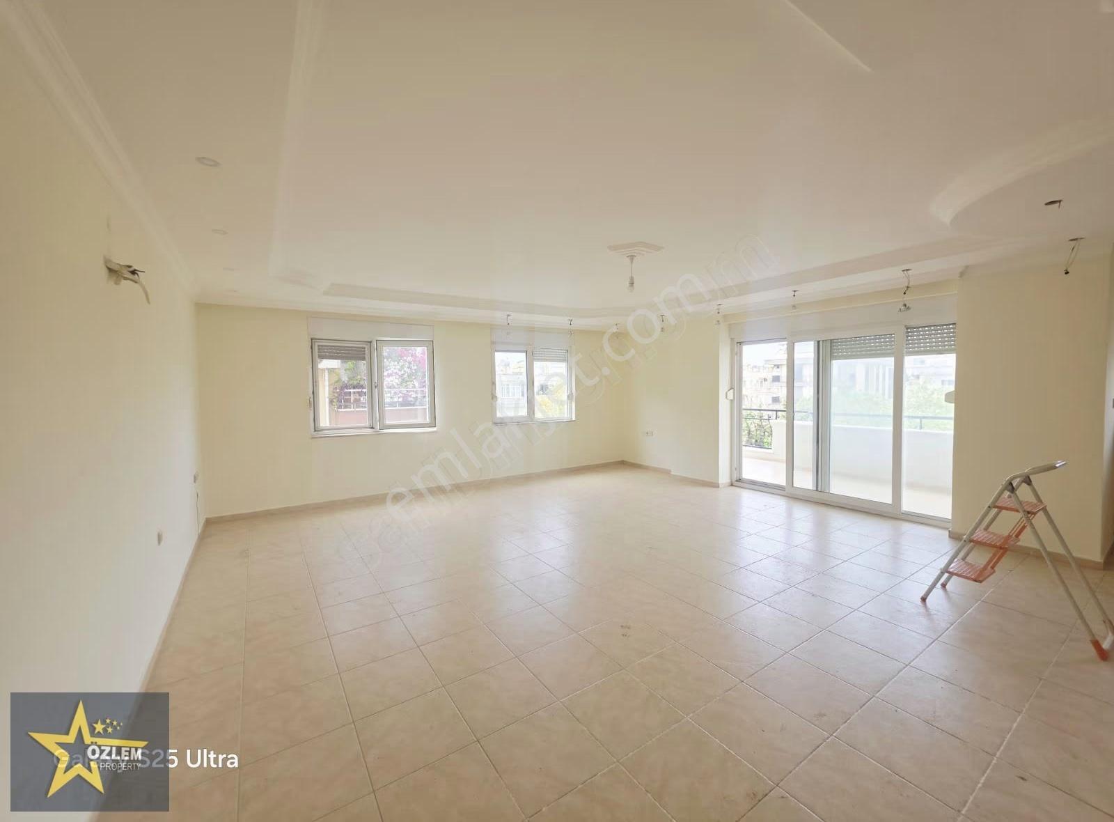 Oba' Da 2+1 Boş Kiralık Daire 130 M² Denize 200 Metre - Görsel 18