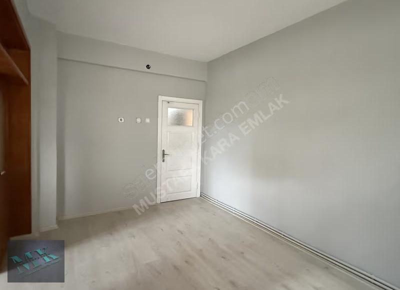 Mustafa Kara'dan Mehmet Akif Mahallesinde Kiralık 2+1 - Görsel 7