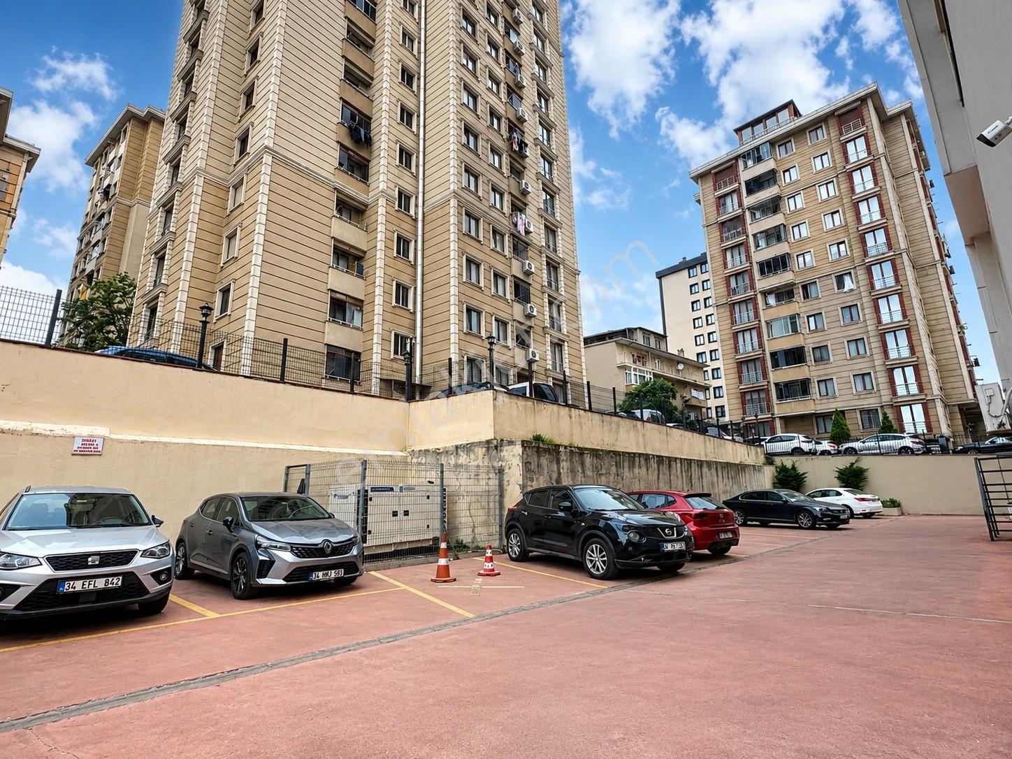 Anka'dan Ümraniye İstiklal'de Şehir Manzaralı,geniş Teraslı 3+2 - Görsel 34