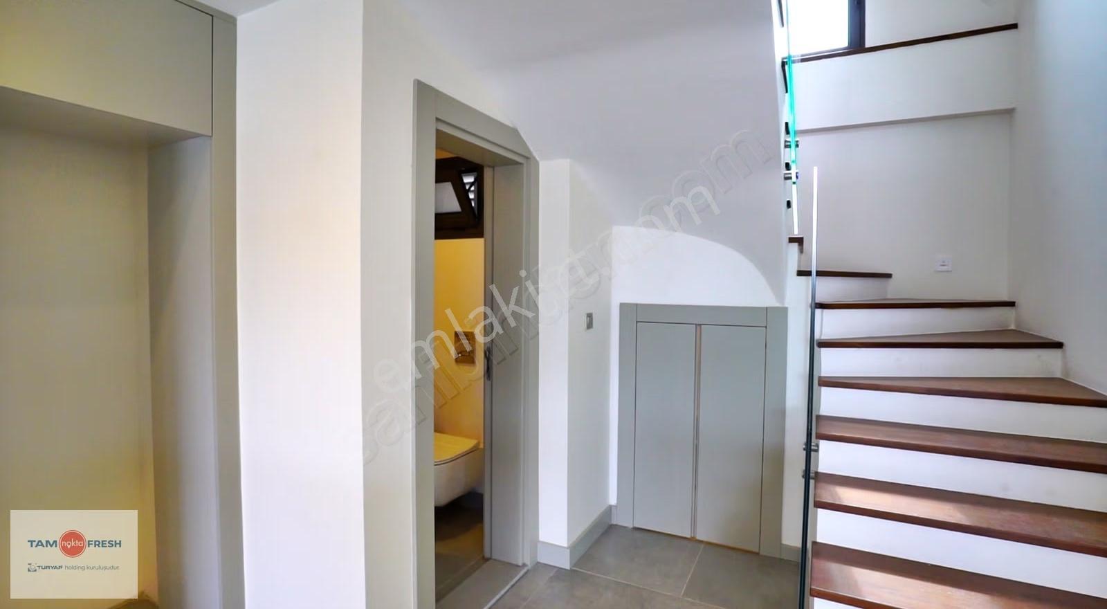 Güzelbahçe Yalı'da 3+1 Kış Bahçeli Kiralık Villa... - Görsel 27