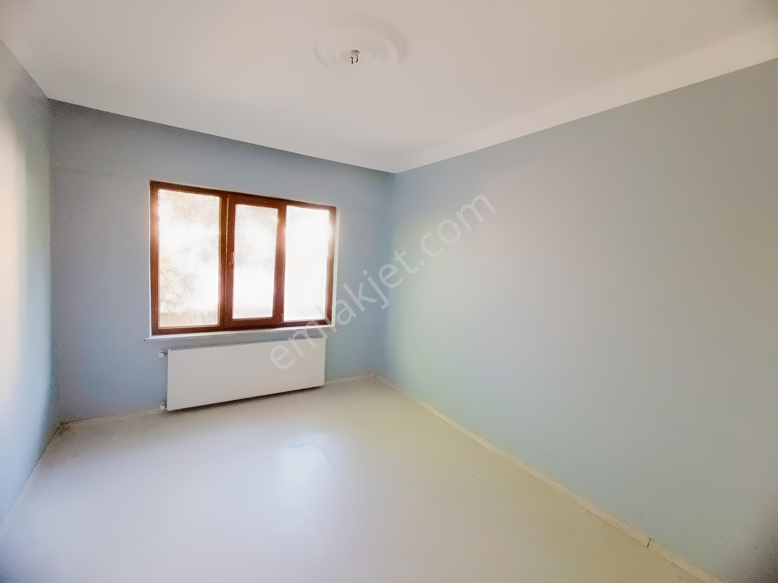 Remax Hür Alı Kutanıs'ten Adapazarı Merkezde Kıralık 2+1 Daıre - Görsel 9