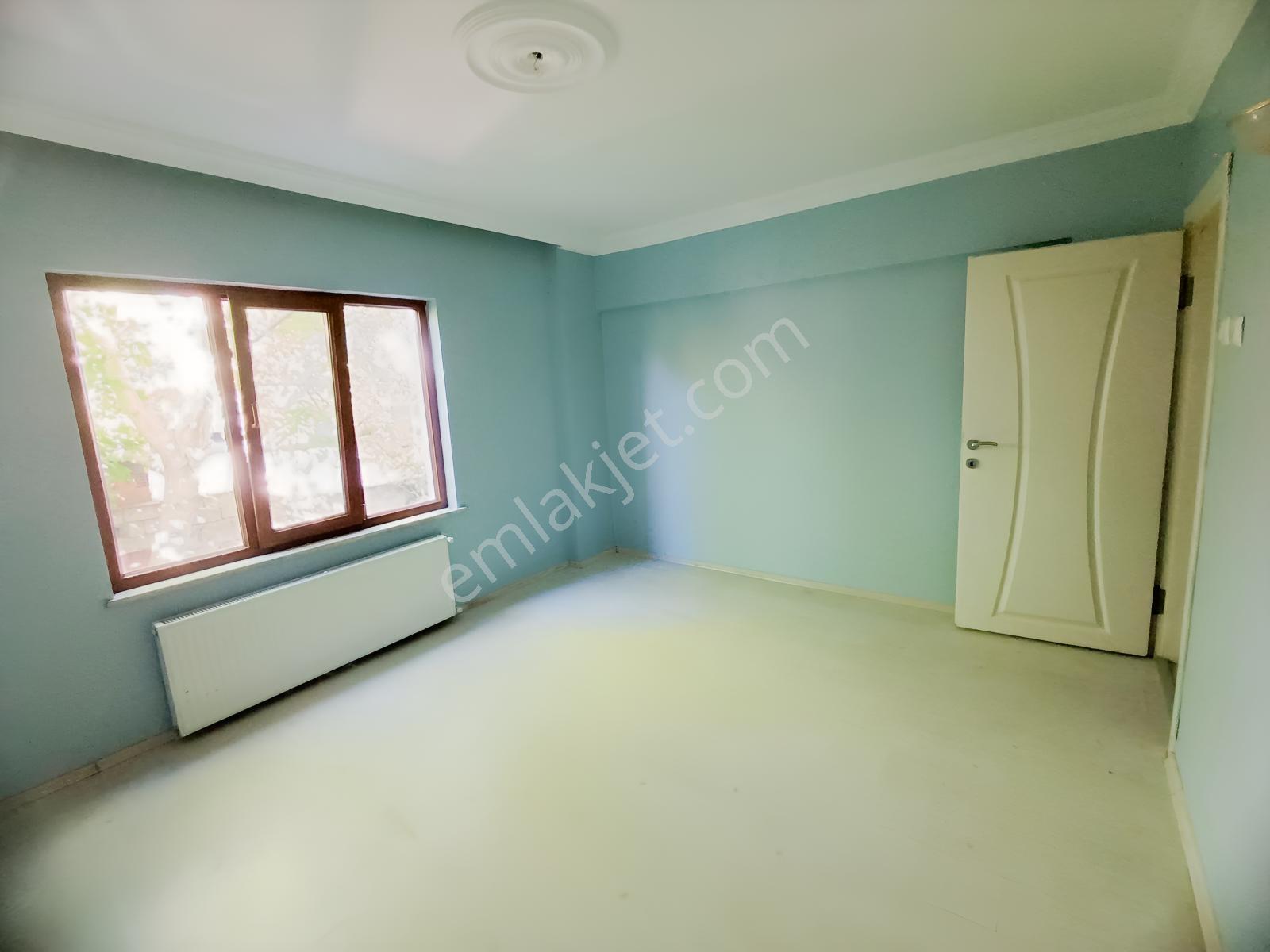 Remax Hür Alı Kutanıs'ten Adapazarı Merkezde Kıralık 2+1 Daıre - Görsel 12