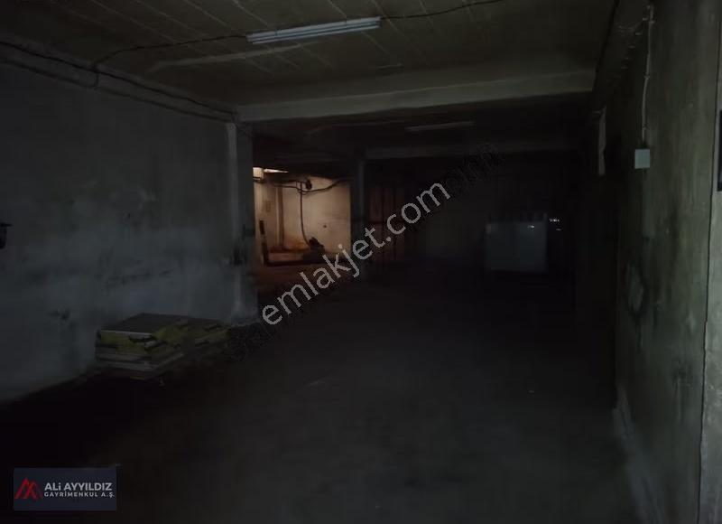 Ostim'de 5 Tonluk Gezen Vinçli Kiralık Dükkan - Görsel 17