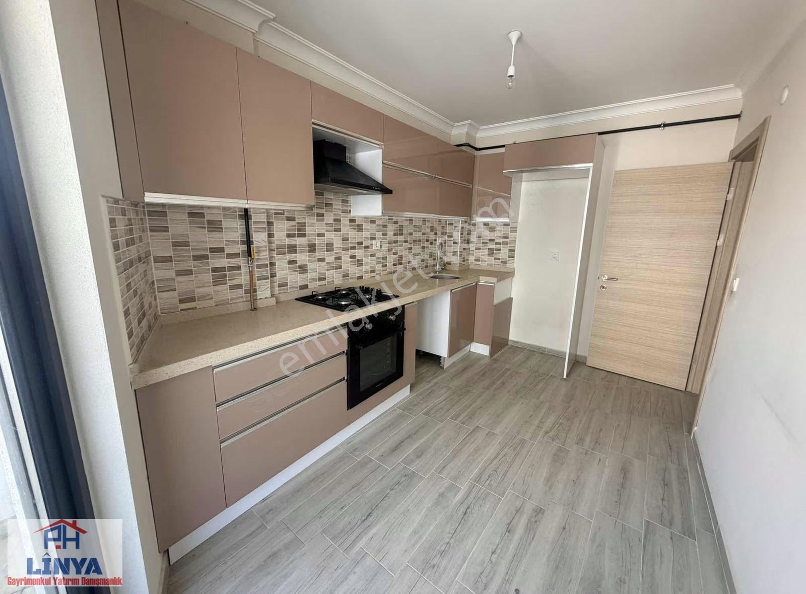 Kandıra Sapağı'nda Asansörlü Binada 135m² Ferah 2+1 Çatı Dubleks - Görsel 19