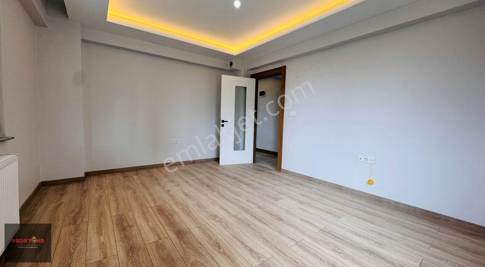 Redstone'dan Hürriyette Kat Seçenekli 3 Cepheli 2+1 Sıfır Daire - Görsel 15