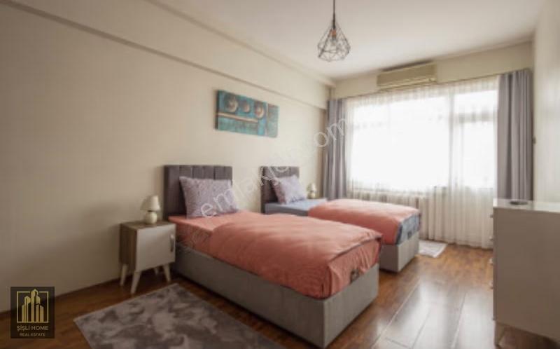 Nişantaşı Rumeli Caddesinde 140 M² 6. Kat 4+1 Satılık Daire - Görsel 3