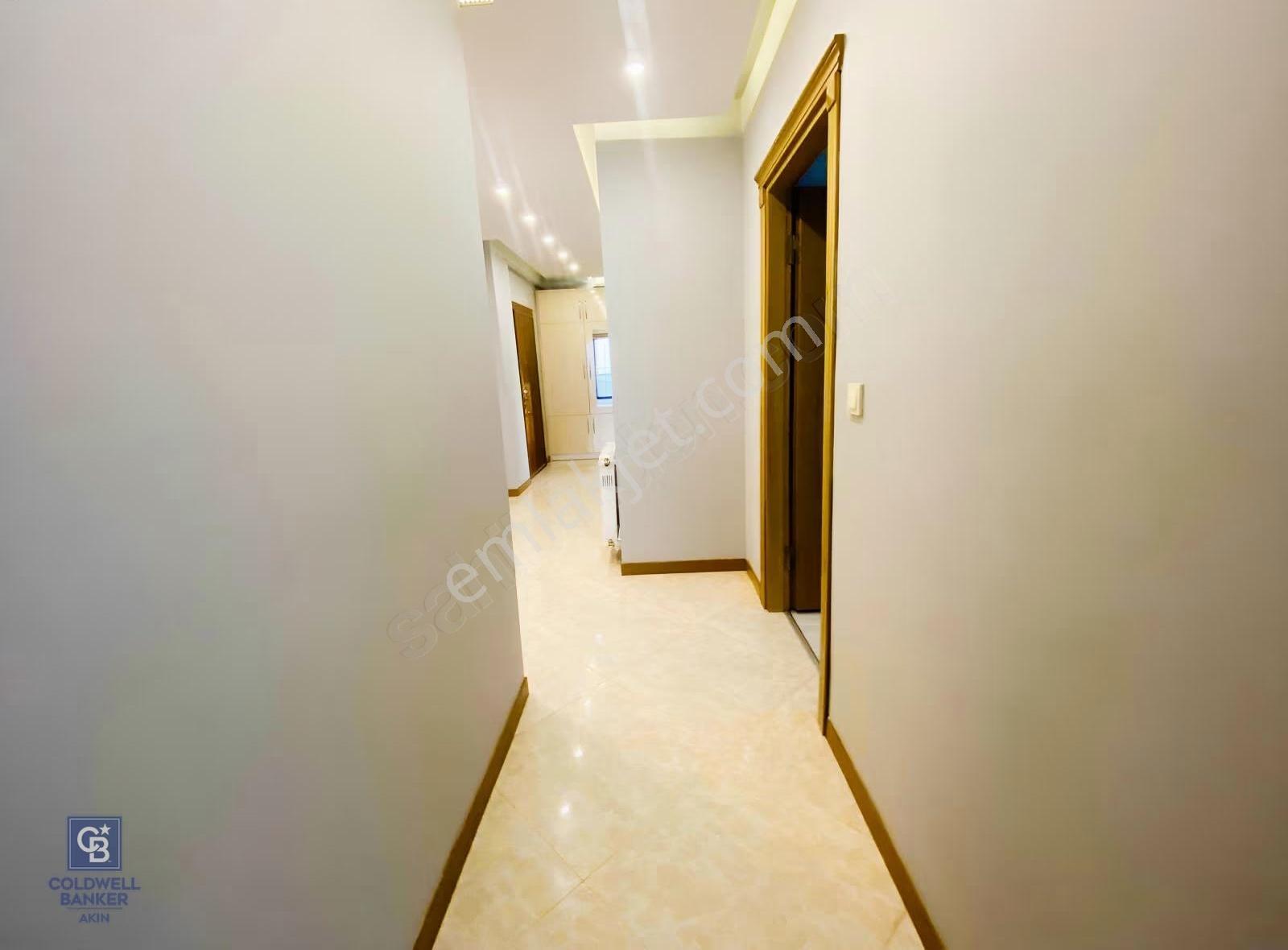 Yenidoğan Merkez Caddede 3+1 Arakat E. Banyolu Kiralık - Görsel 3