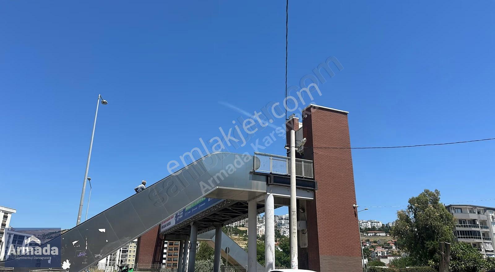 Katip Çelebi Üni. Yakınında Eşyalı Bahçeli 1+1 Kiralık Daire - Görsel 13