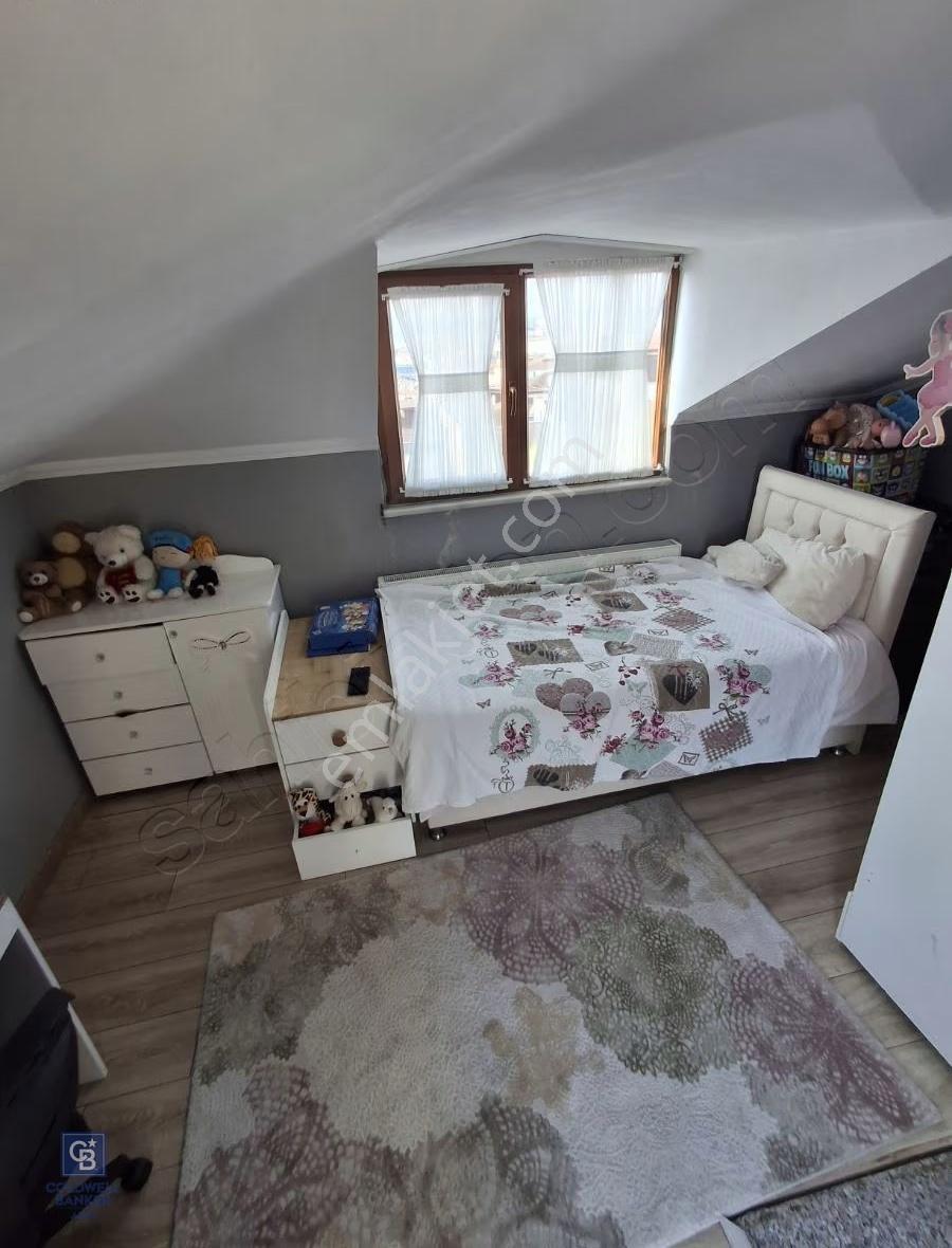 Yenidoğan Mahallesinde Ferah Geniş Satılık Üst Dubleks Daire - Görsel 22