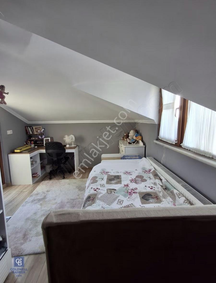 Yenidoğan Mahallesinde Ferah Geniş Satılık Üst Dubleks Daire - Görsel 19
