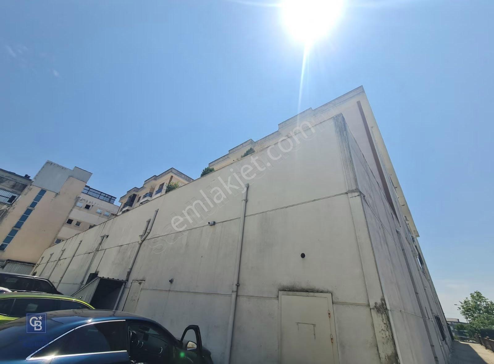 Cadde Üzerinde Teraslı Satılık Daire - Görsel 26