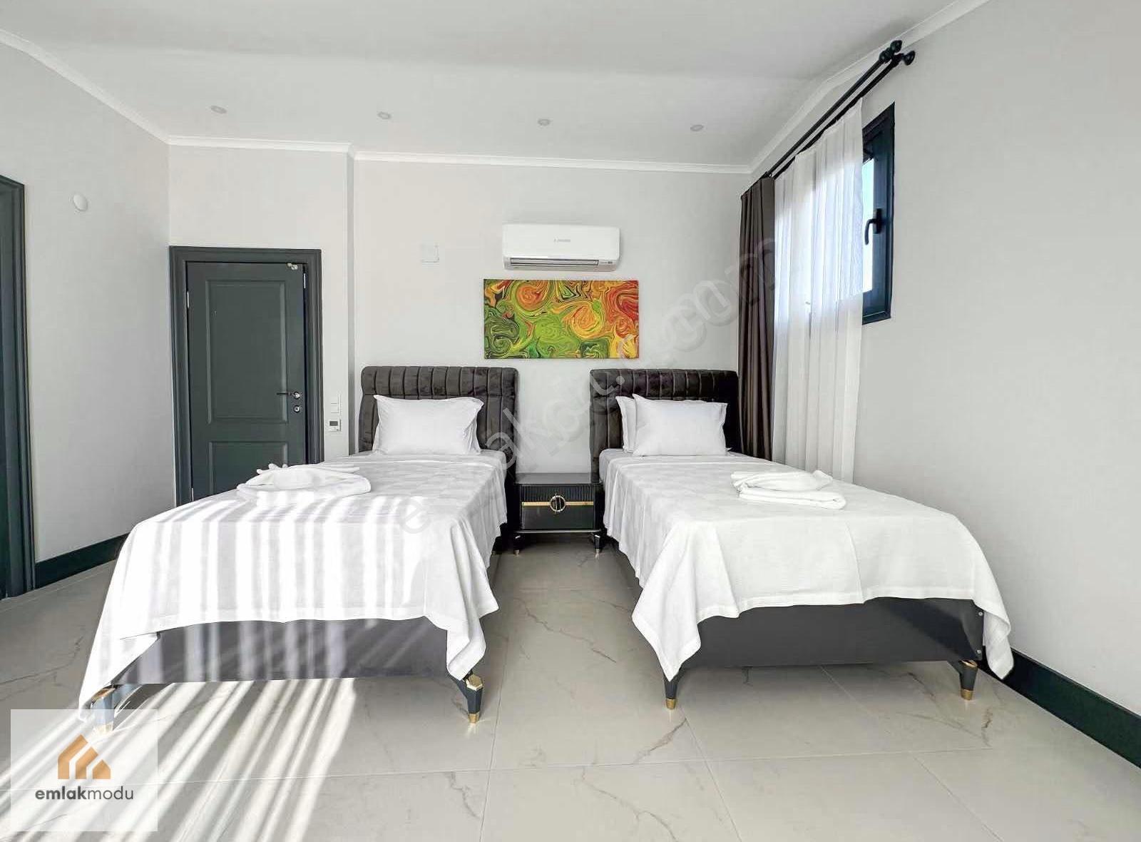 Denize Yürüme Mesafesinde | Özel Havuzlu, Full Eşyalı Lüks Villa - Görsel 10