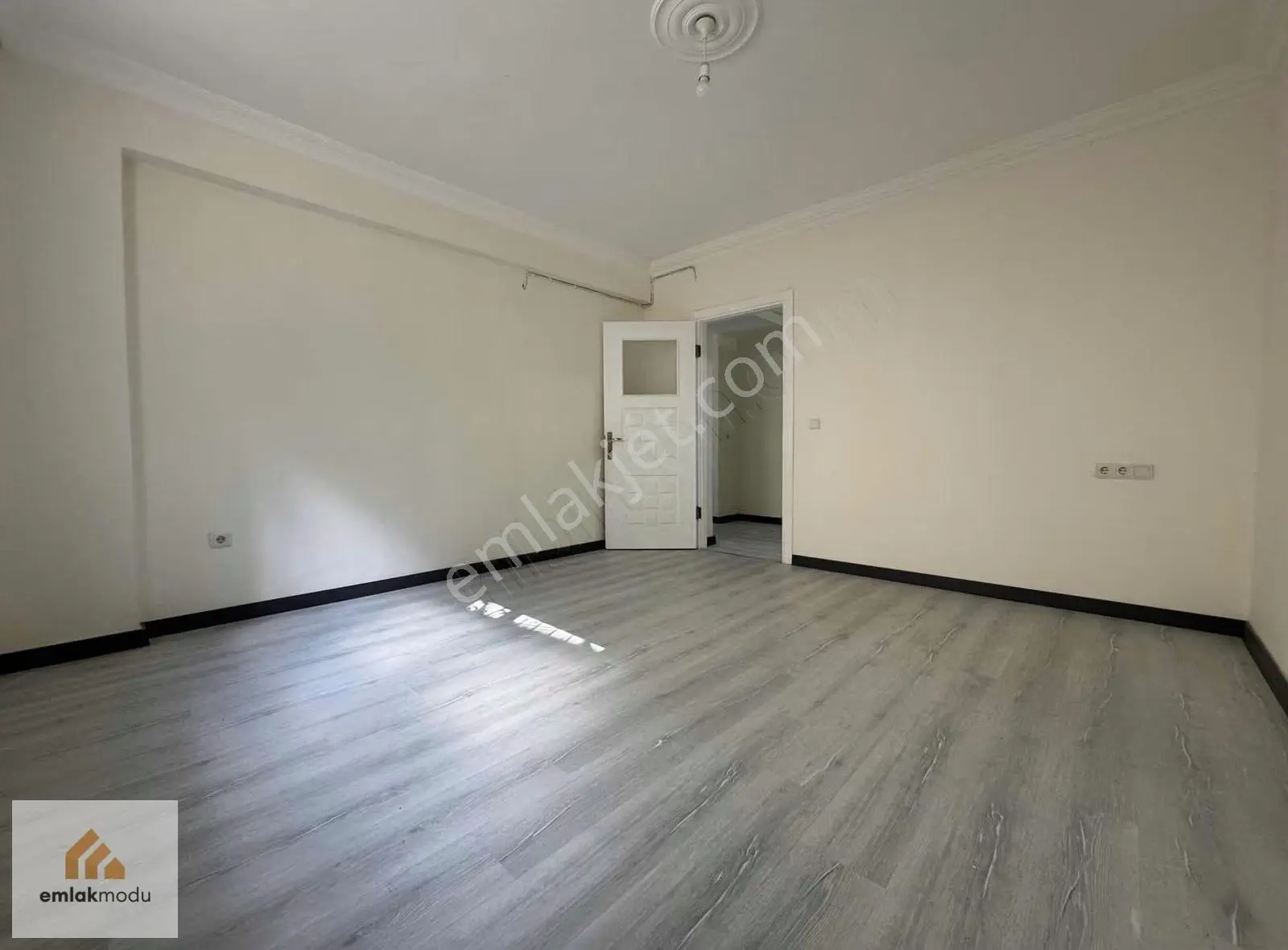 Patlangıç Mahallesi'nde 6+2 Tek Tapu 2 Daire Satılık - Görsel 34