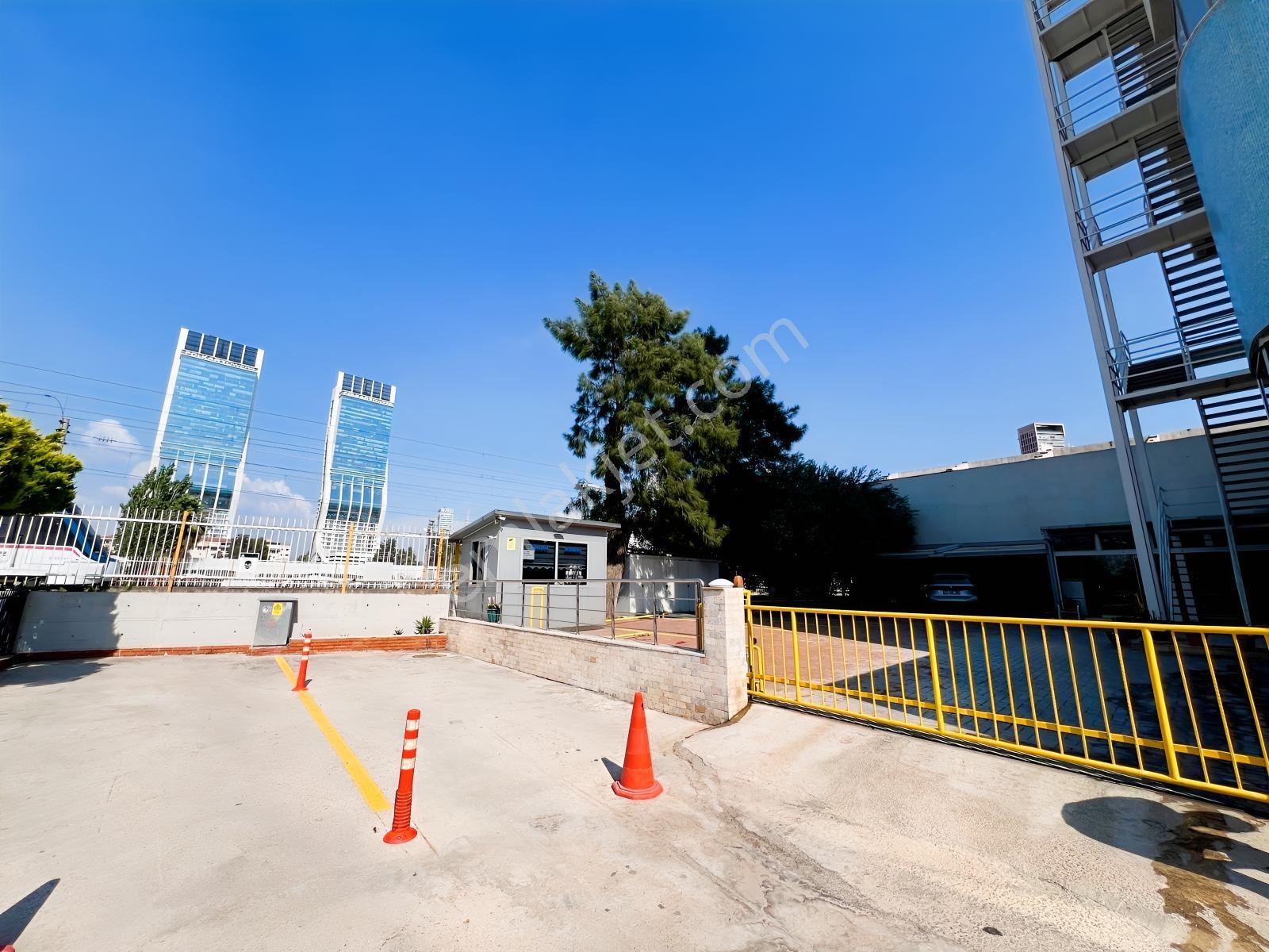 Hitay Plaza'da Çift Daire Toplam 200 M2 Satılık Ofis - Görsel 2