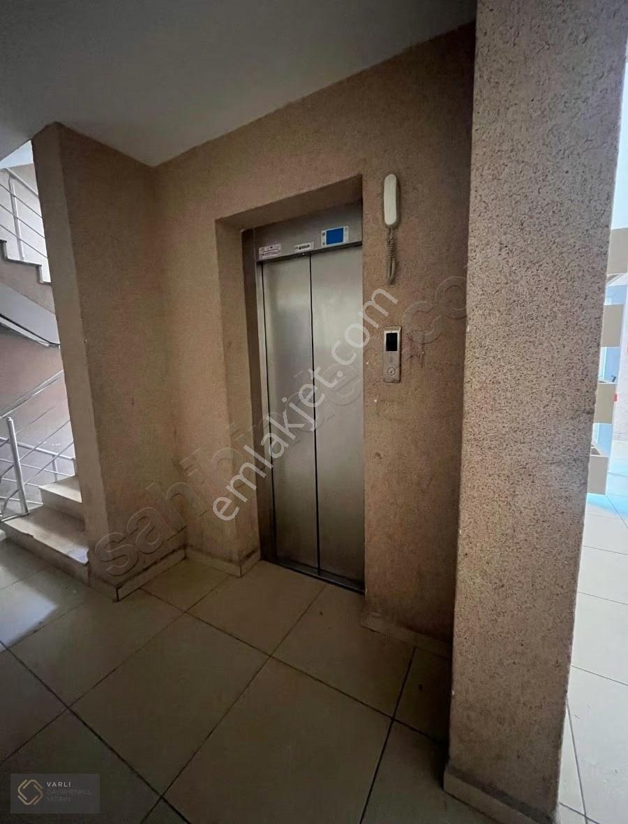 Görükle Hilton 16 Da Havuzlu 2+1 Köşe Daire - Görsel 13