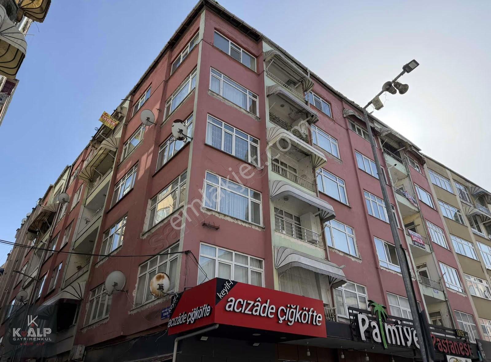 Trrme Caddesinde Kiralık 3+1 Doğalgazlı Uygun Daire