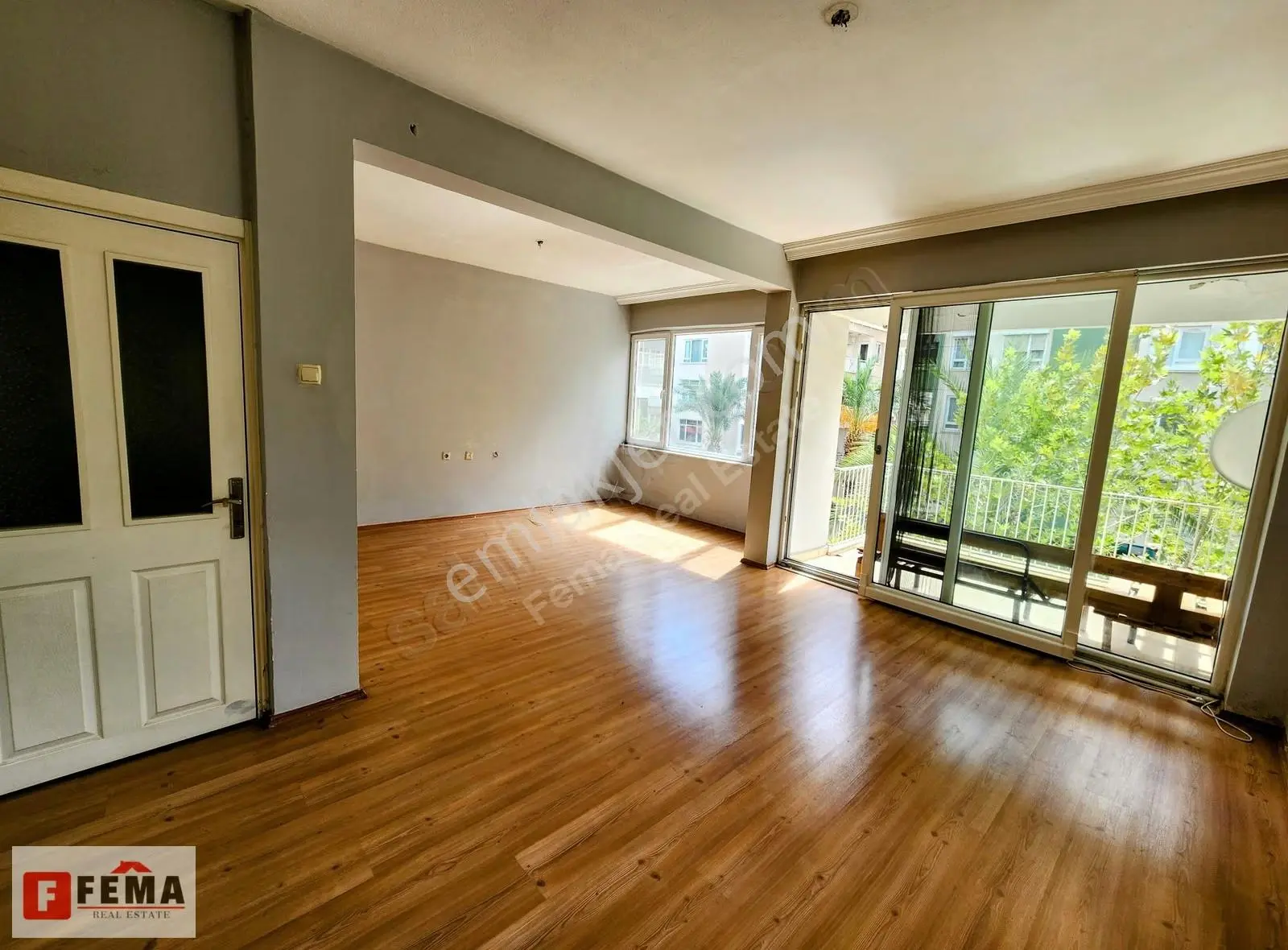 Bahçelievlerde Kiralık 2+1 Ara Kat Daire - Asansörlü - Görsel 12
