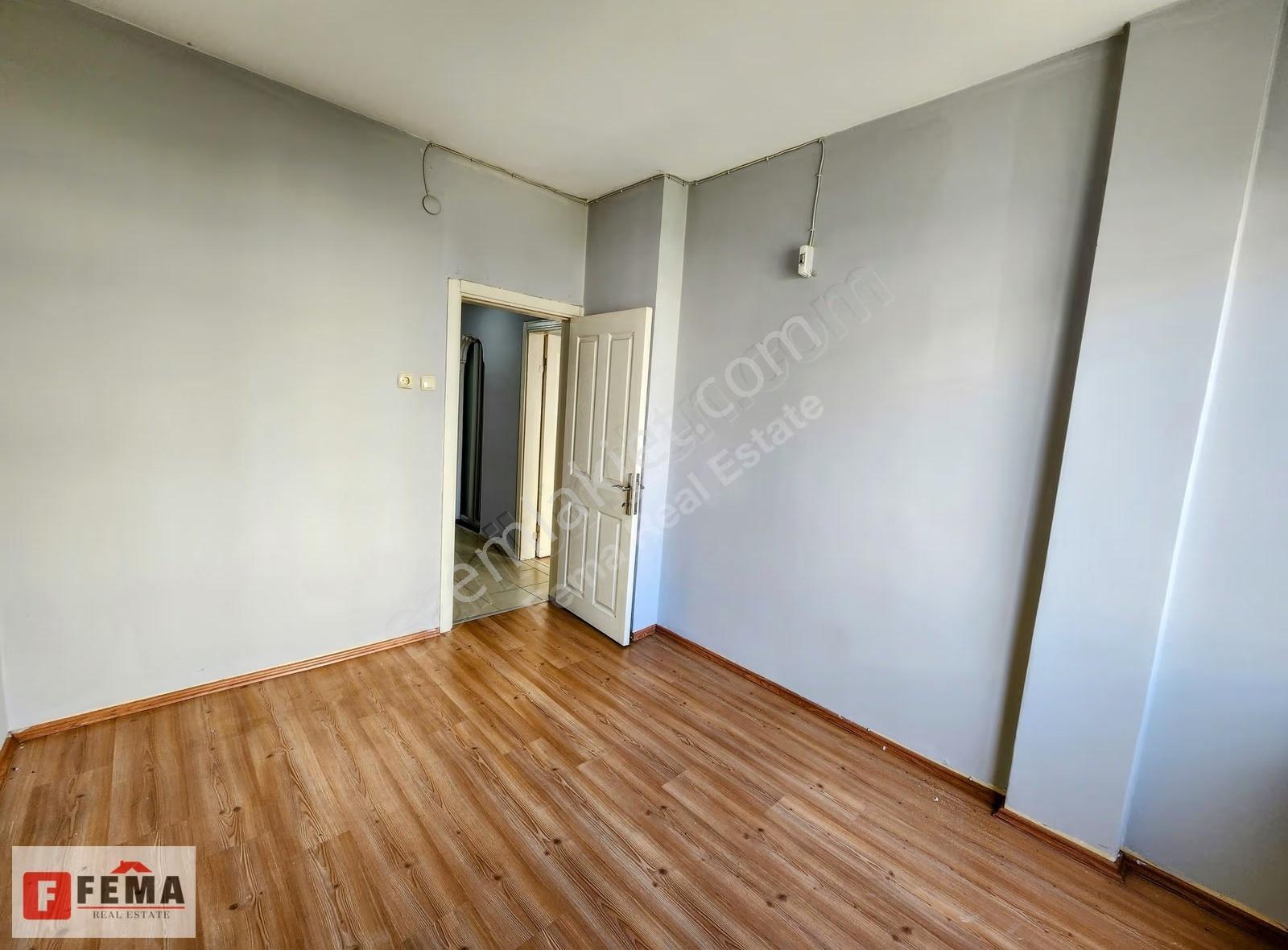 Bahçelievlerde Kiralık 2+1 Ara Kat Daire - Asansörlü - Görsel 5