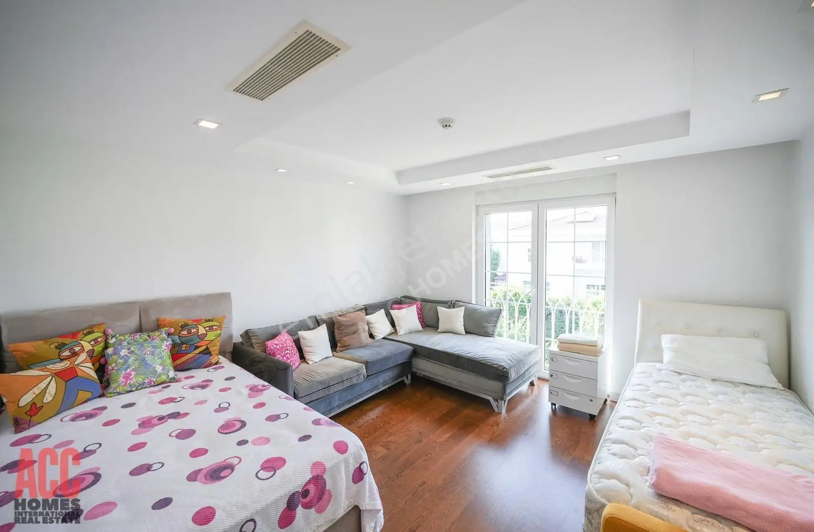 Acc Homes'tan Lara Hılls'te Eşyalı Kiralık Havuzlu 5+1 Villa - Görsel 4