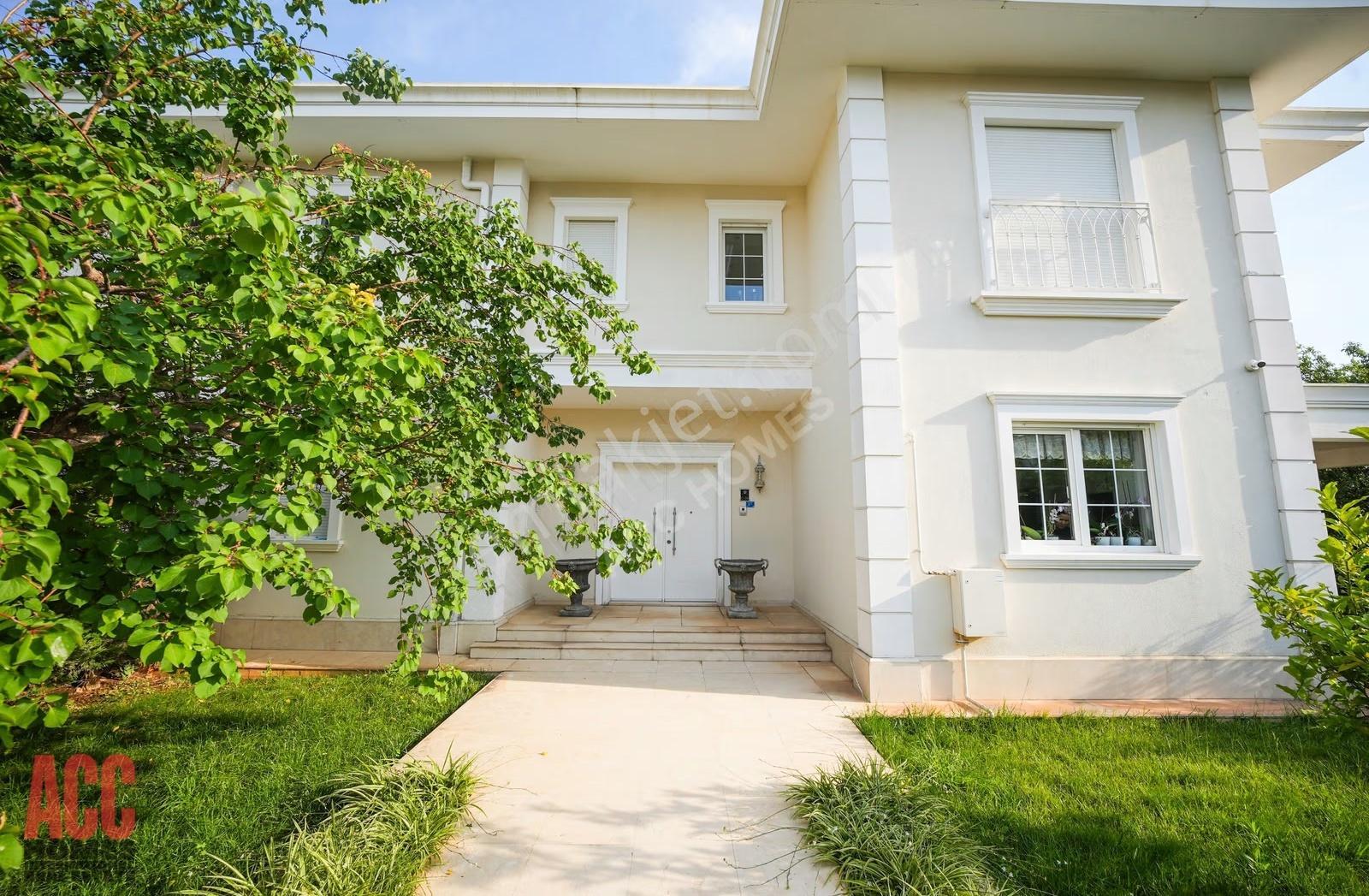 Acc Homes'tan Lara Hılls'te Eşyalı Kiralık Havuzlu 5+1 Villa - Görsel 22