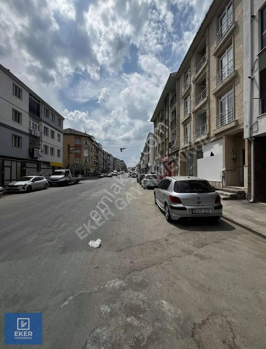 Eker'den Şirintepe Cadde Üzeri 350 M2 Kiralık Dükkan - Görsel 2