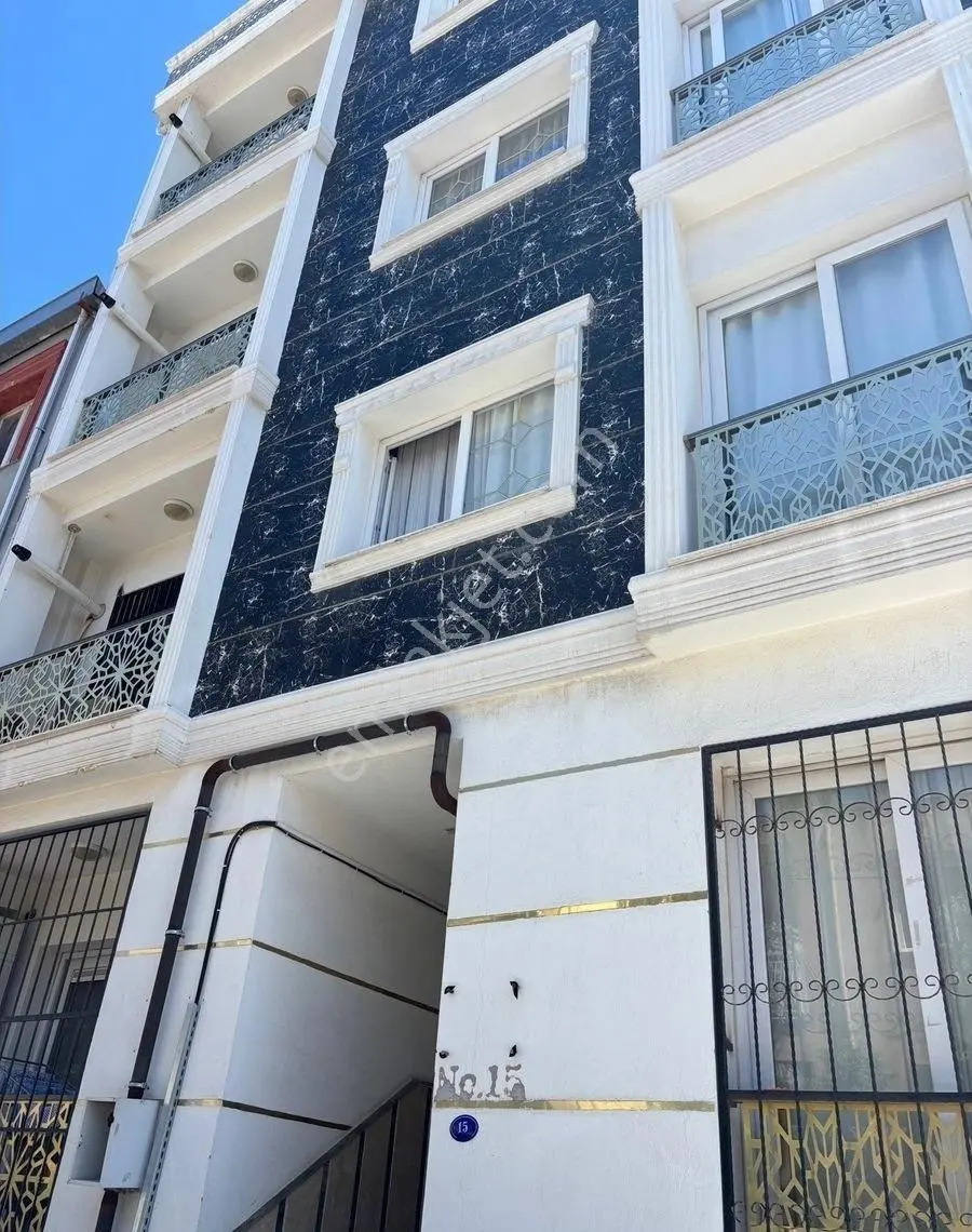 Buca Dokuzeylül Ünv.tınaztepe Kampüsü Yakını 1+1 Yeni Bina Doğalgazlı Daire