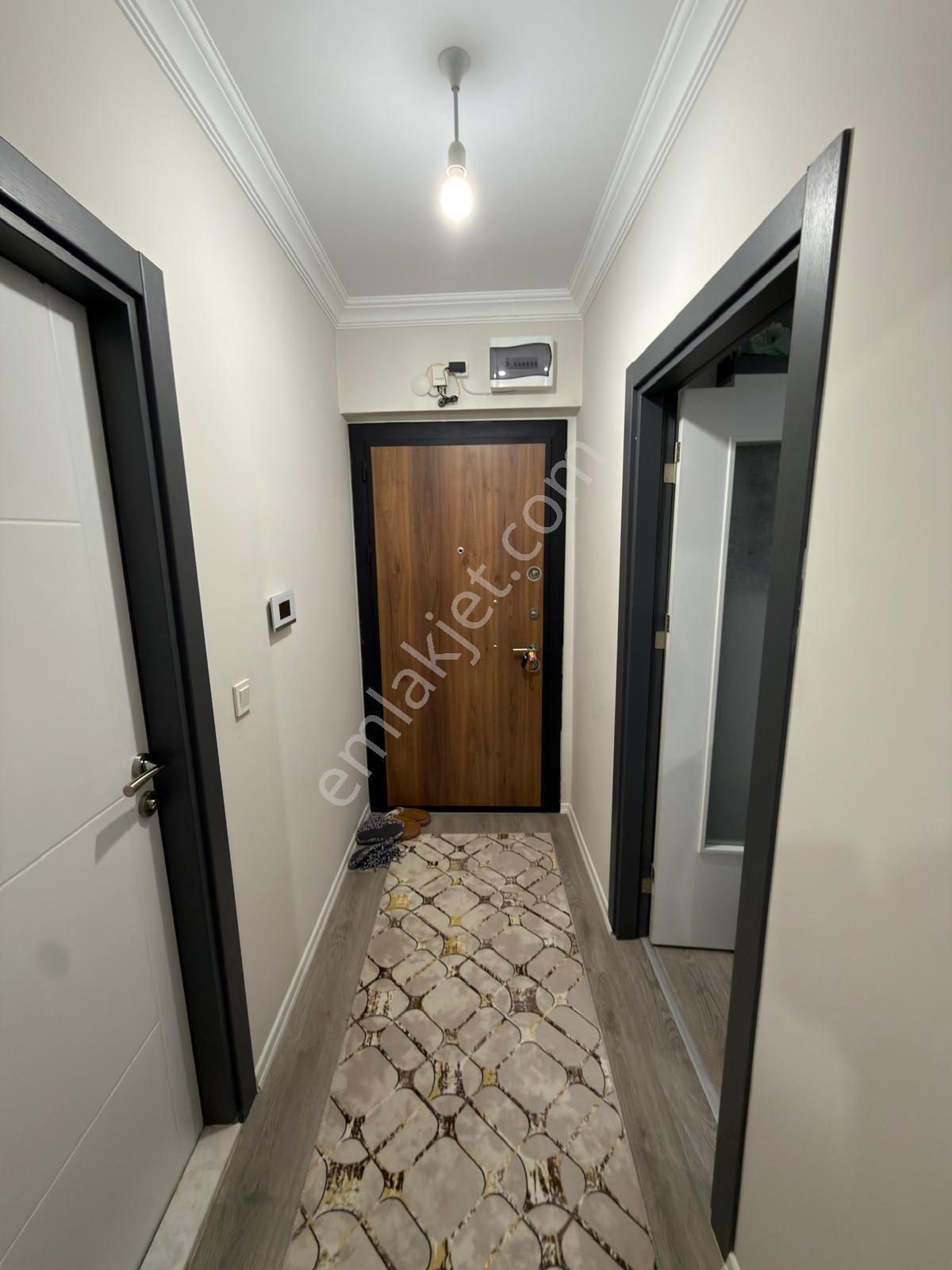 Ara Kat / Hastane Otobüs Duraklarına 100mt / Full Eşyalı / 1+1 - Görsel 8