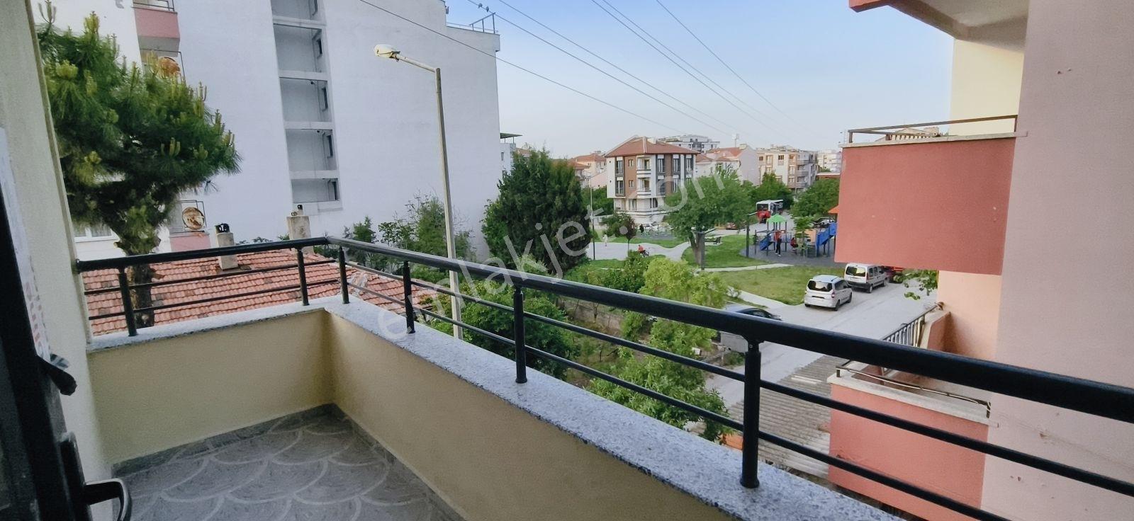Altıeylülde Prestijli Lokasyonda Geniş Ve Ferah 1+1 Daireler - Görsel 2