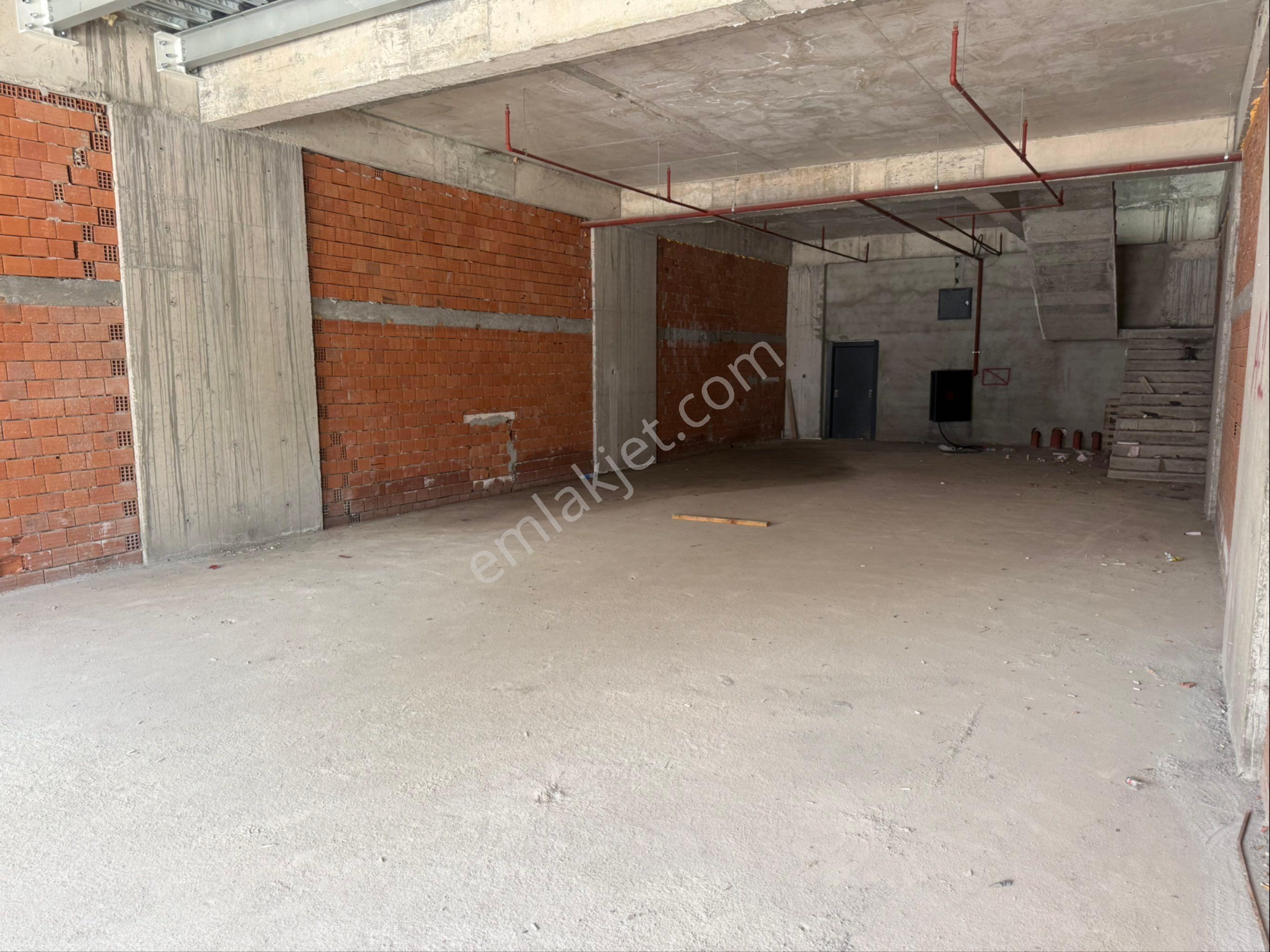 Cadde Üzeri Dükkan İşyeri - Görsel 4