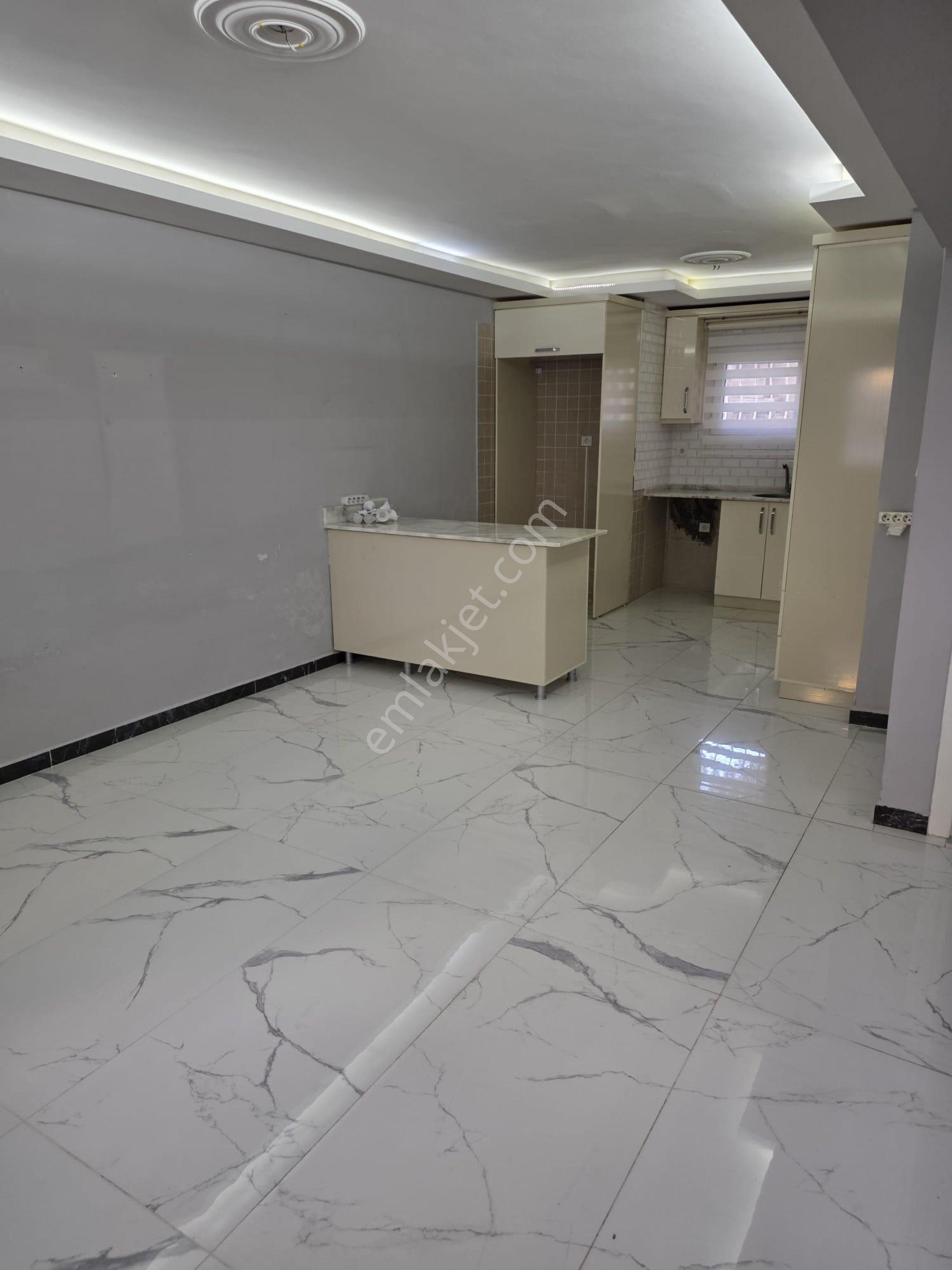 Kuşadası Soğucak Mahallesi’nde 3 +1 Sürekli Kiralık - Görsel 13