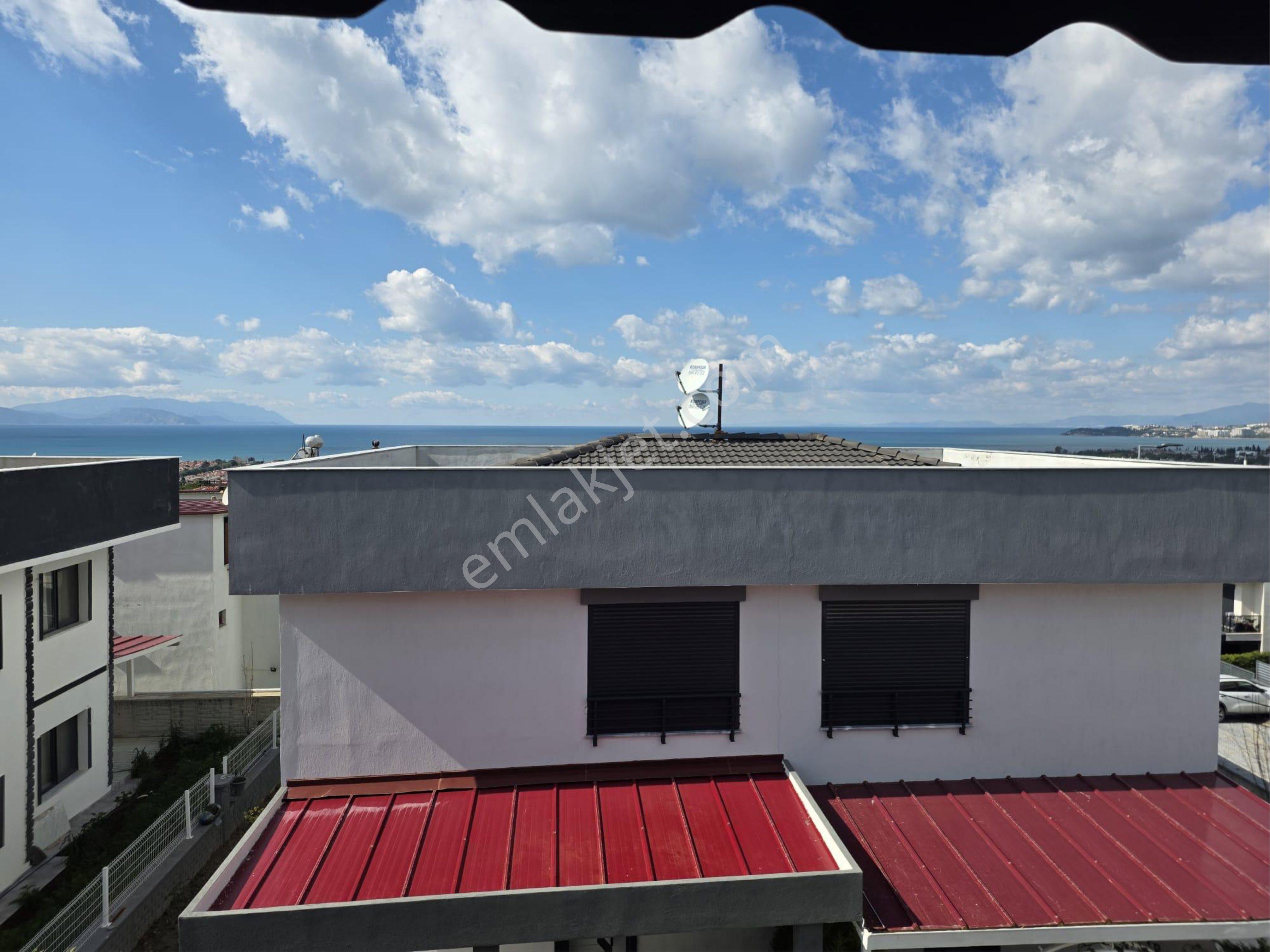Kuşadası Soğucak Mahallesi’nde 3 +1 Sürekli Kiralık - Görsel 16