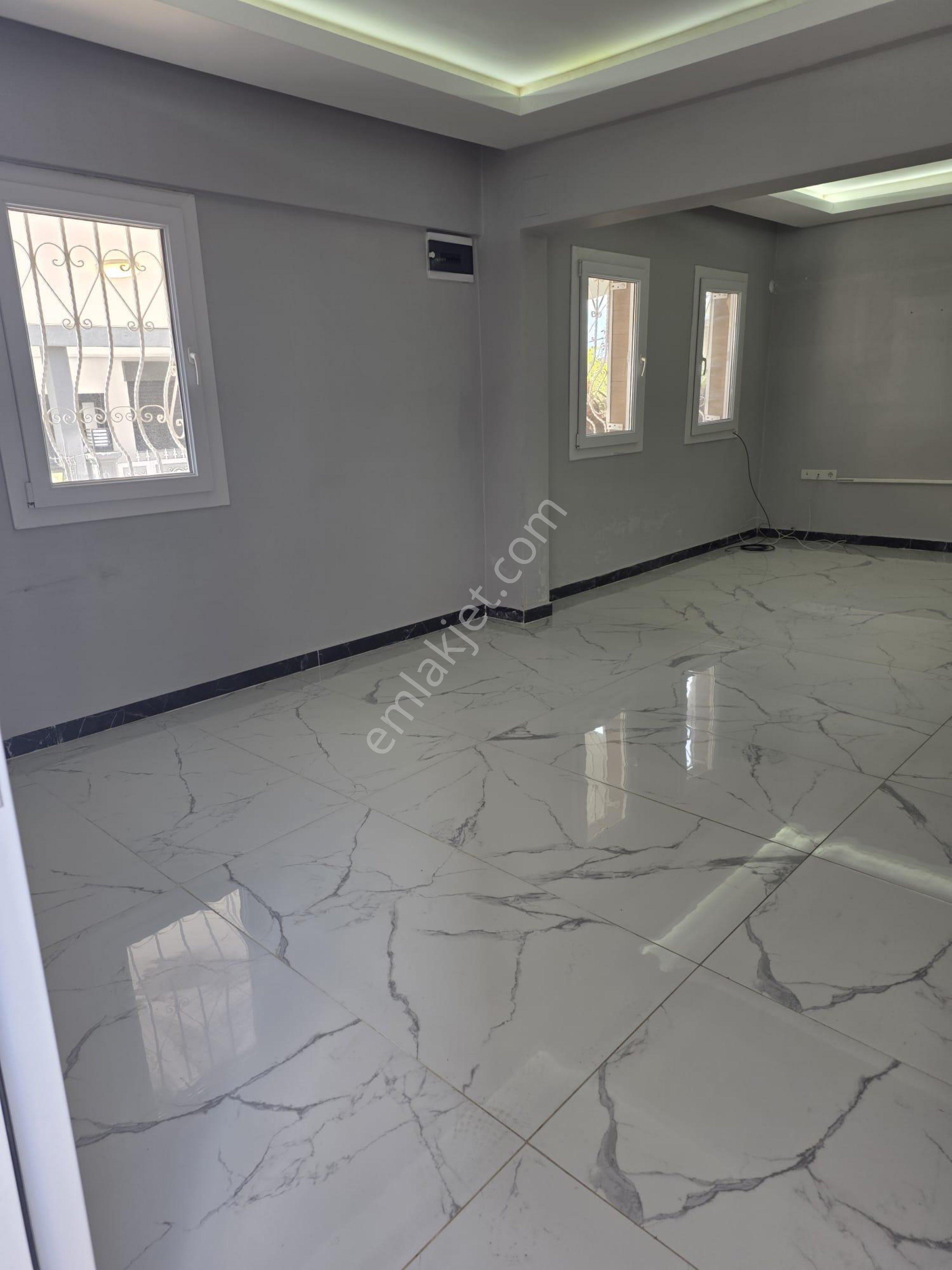 Kuşadası Soğucak Mahallesi’nde 3 +1 Sürekli Kiralık - Görsel 19