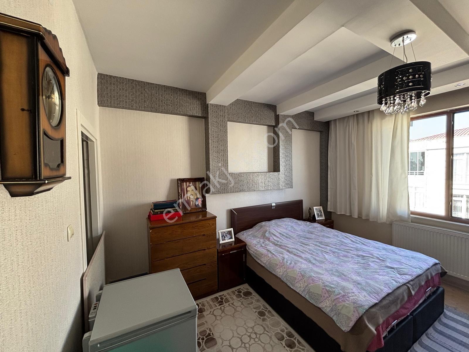 Bağcılar Gökkuşağı Düğün Salonu Karşısı Satılık 3+1 Daire - Görsel 11