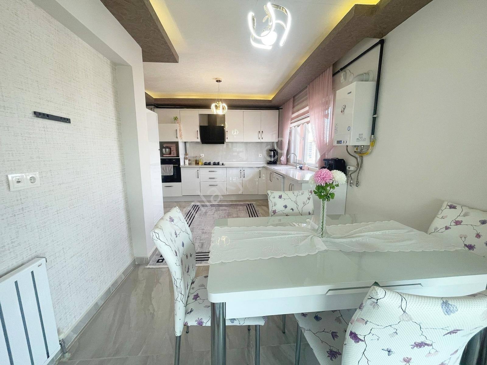 Barut Emlaktan Cadde Üzeri 3 Cepheli 195 M2 4+1 Daire 10. Kat - Görsel 33