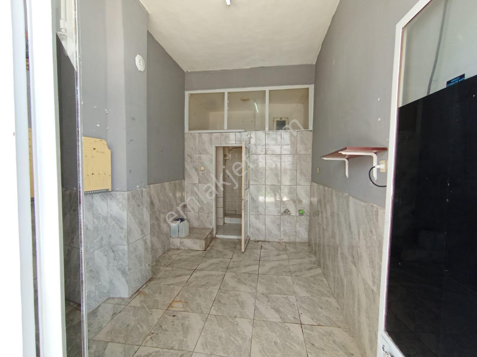 Mühendis Emlakta Karabağlar Eserkente 30 M2 Her İşe Uygun Dükkan - Görsel 5