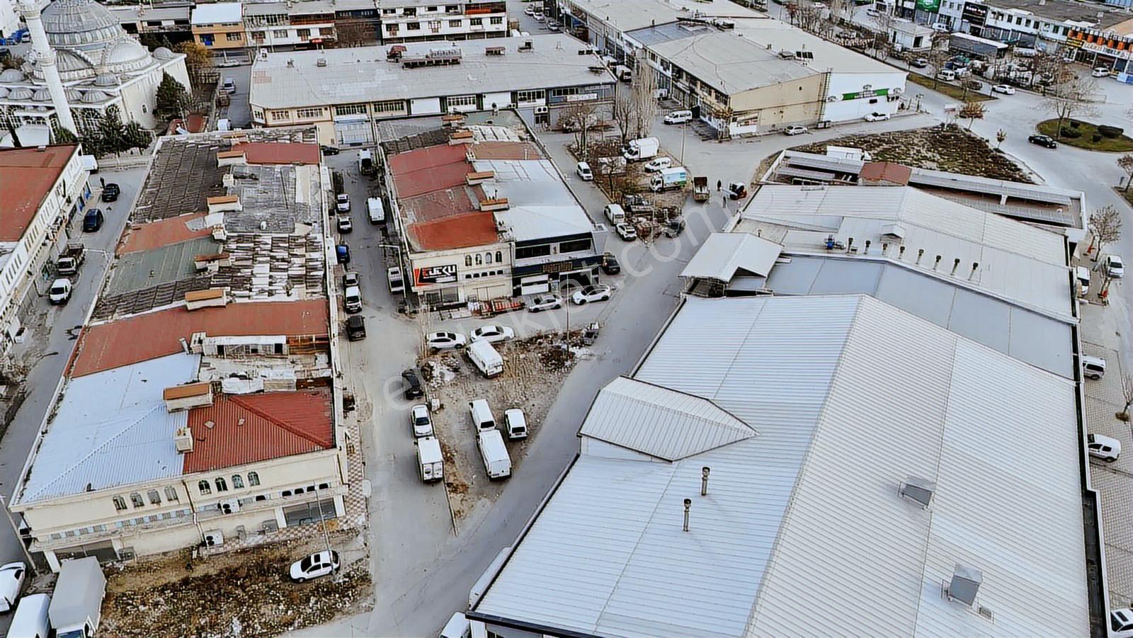Yks Gayrimenkulden Gıdacılar Sitesinde Satılık Köşe Dükkan - Görsel 18