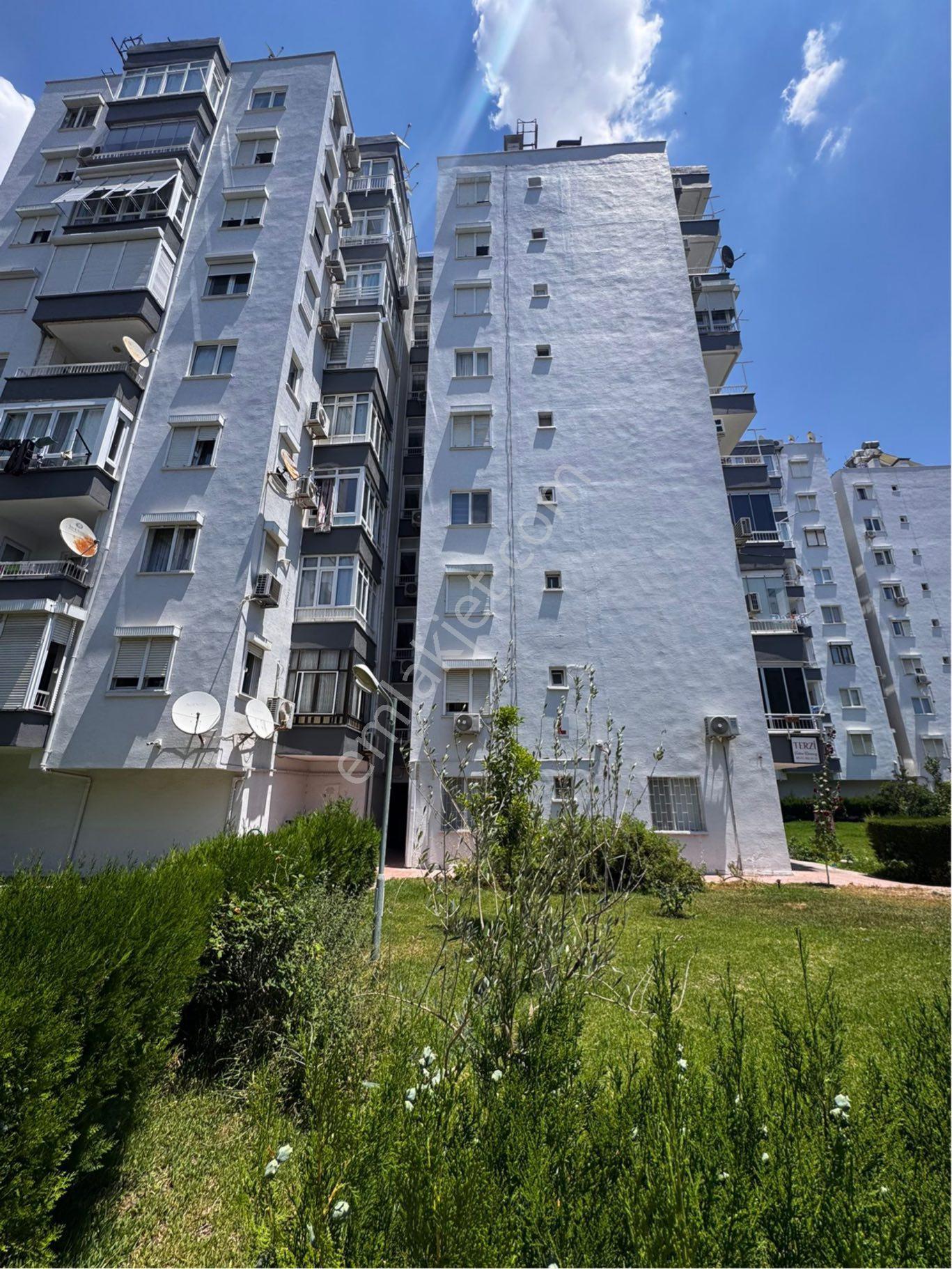 Adliye, Hastane, Üniversite Yakını D.gazlı Geniş 2+1 Eşyalı