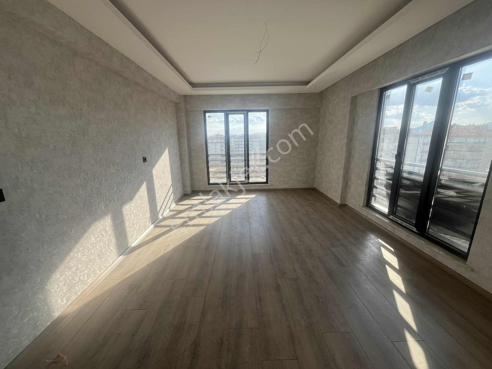 Fetih Caddesi, 3+1 Arakat Sıfır Kapalı Otoparklı Satılık Daire - Görsel 6