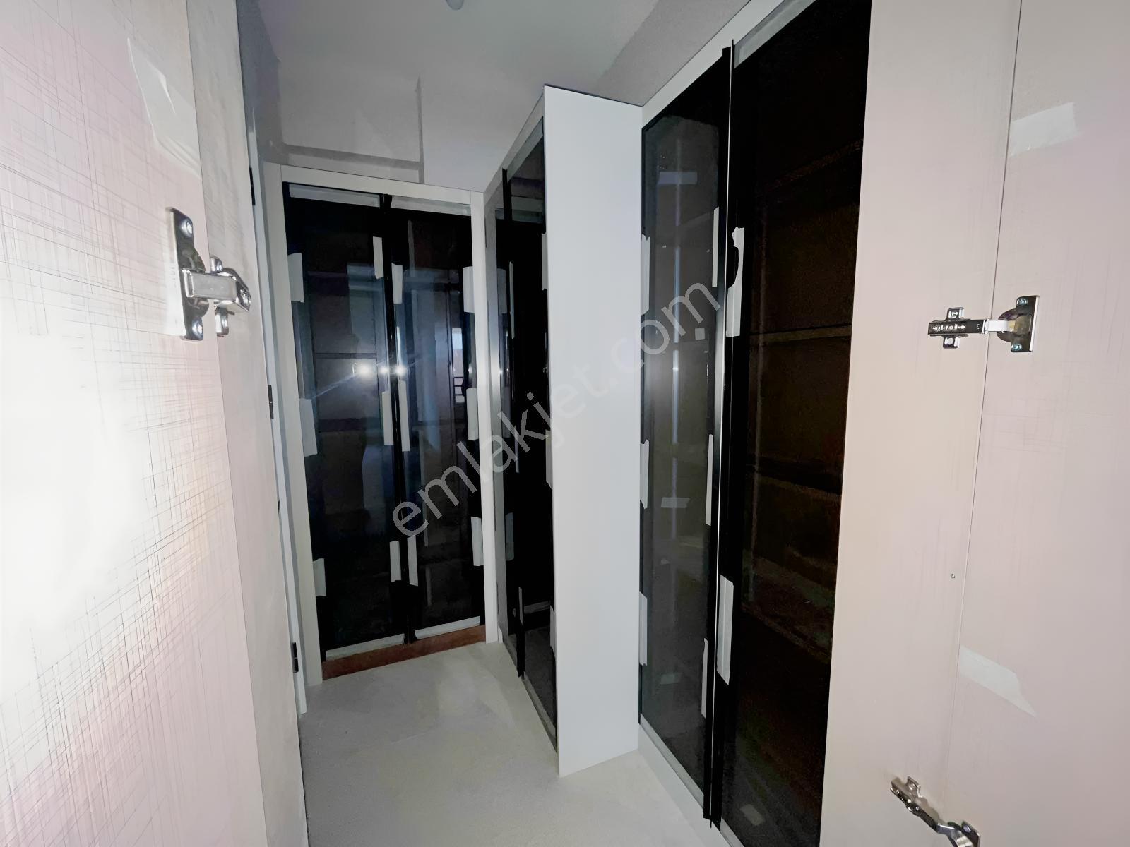 Abdülhamidhan Cad Üzerinde 3,5+1/125m² Lüx Daire Yks'den - Görsel 17