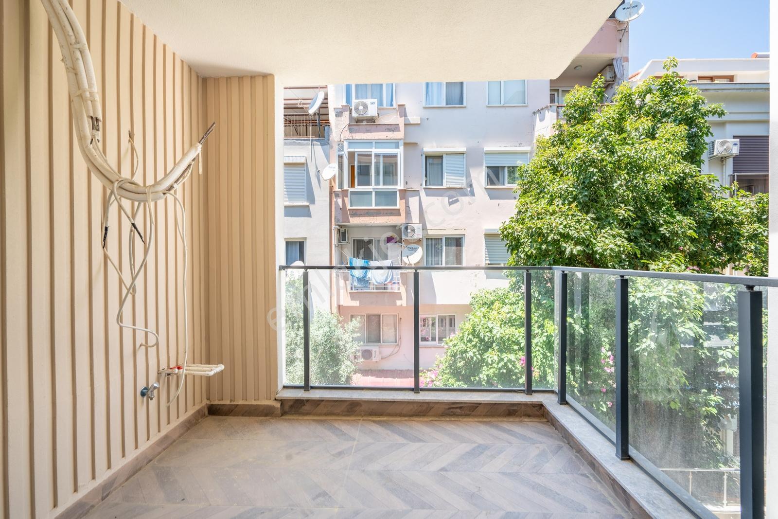 Marmaris Merkezde Denize 60 Metre Sıfır 2+1 Satılık Daire - Görsel 2