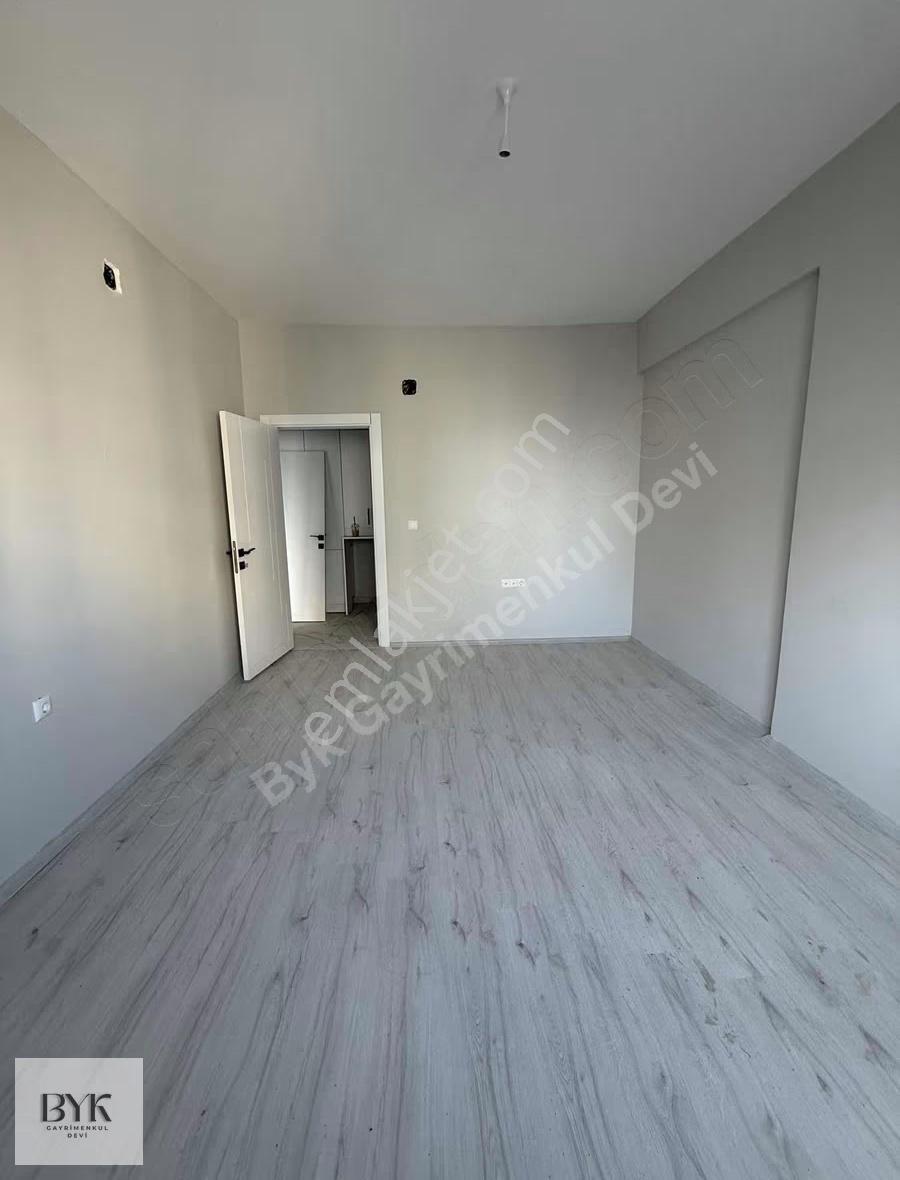 Taşucu'nda 3+1 Eşyasız Kiralık Daire - Görsel 2