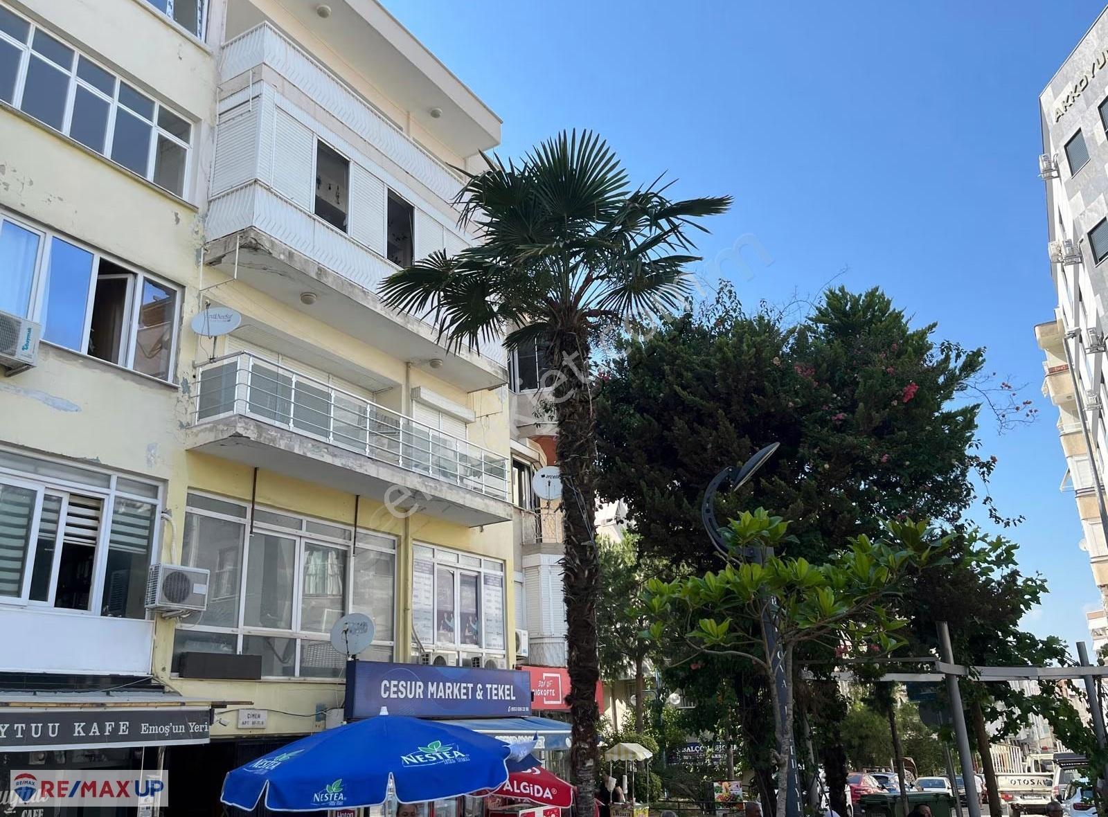 Balçova'da Merkezi Konumda Önü Açık Satılık Daire - Görsel 14