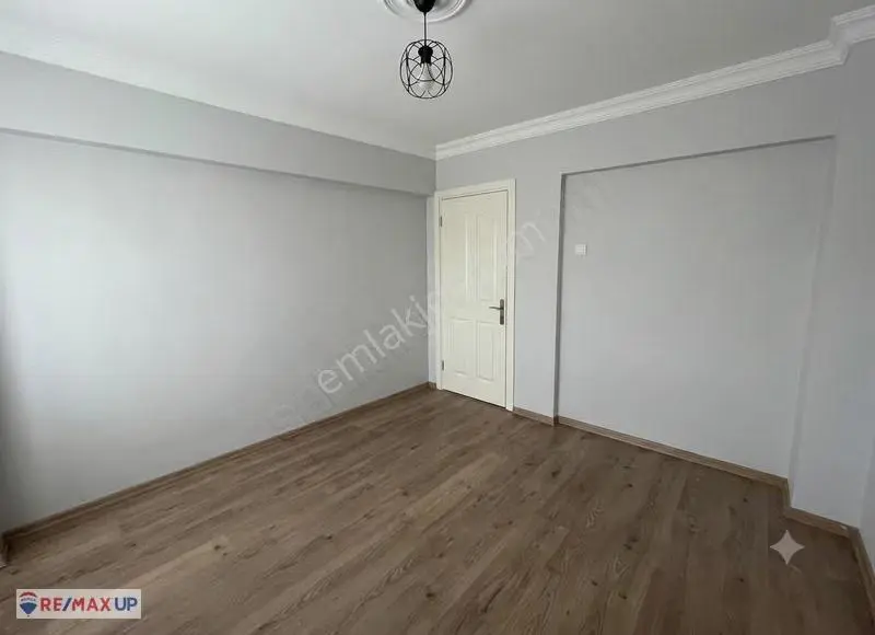 Balçova'da Merkezi Konumda Önü Açık Satılık Daire - Görsel 13