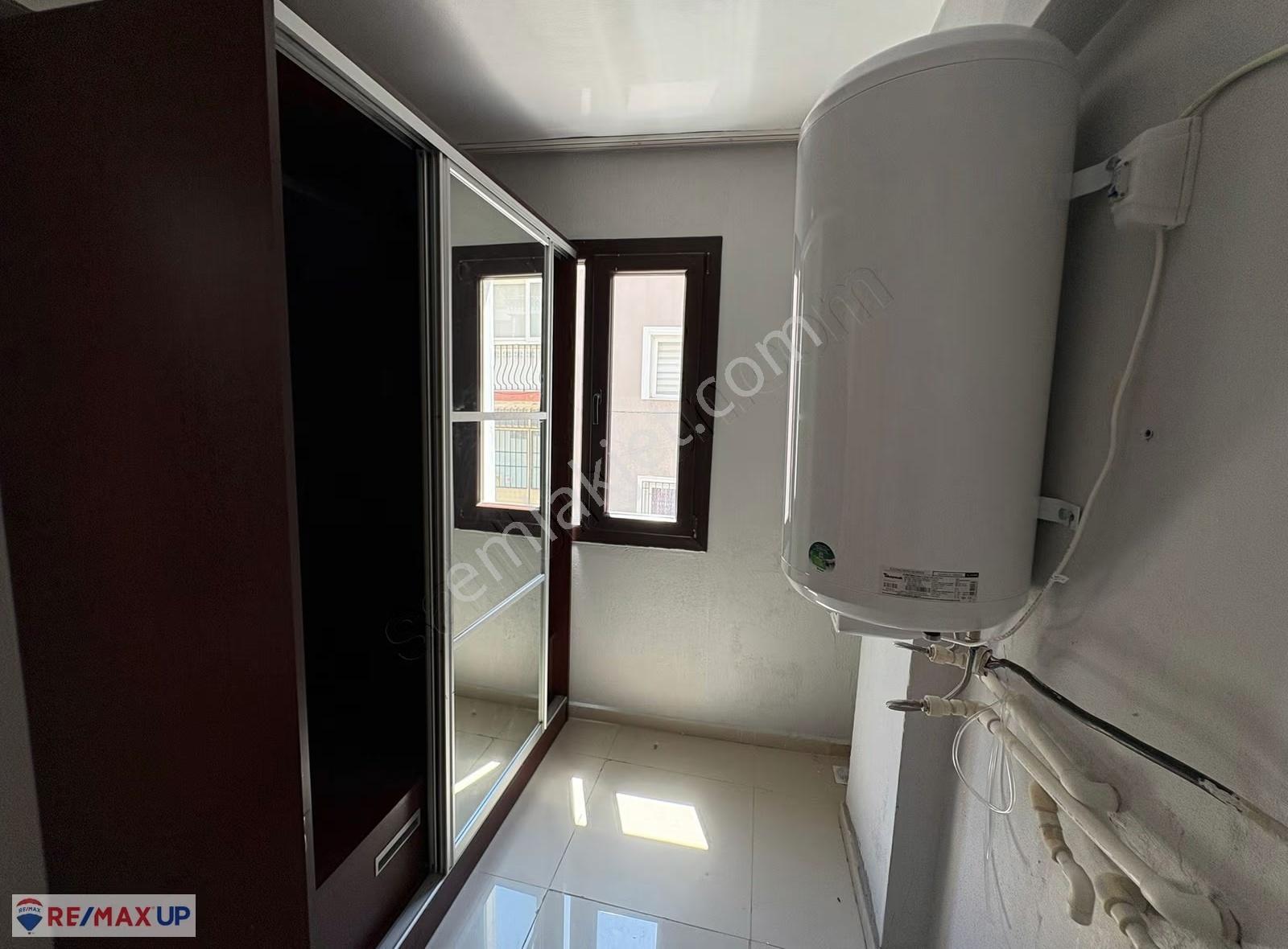 Remaxuptan Balçovada Eşsiz Konumda Ultra Lüks Triplex Villa - Görsel 14